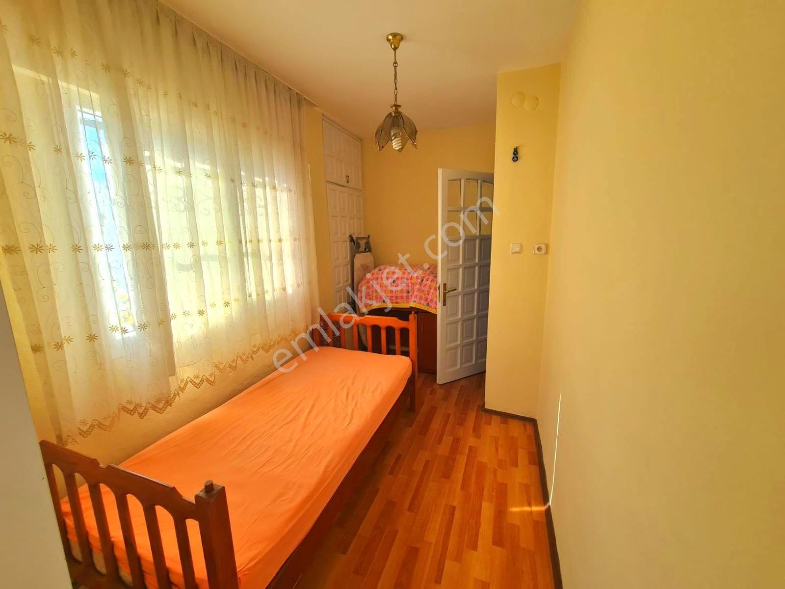 Ata Emlak'tan Plaja 200 Mt. 3+1 Bahçeli Villa - Görsel 31