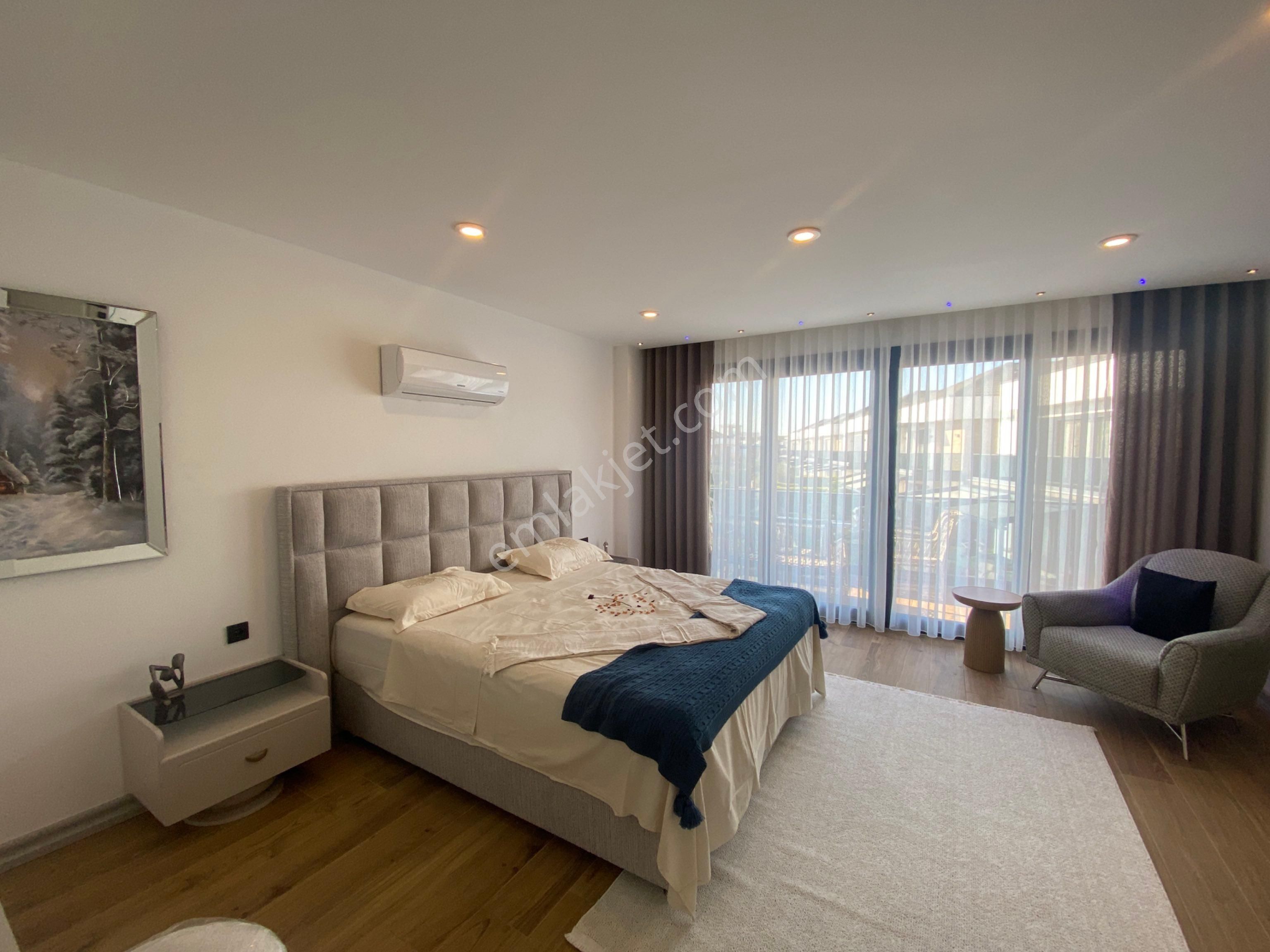 Didim De Denize Yakın Havuzlu Site İçinde Tam Müstakil 4+1 Tripleks Villa - Görsel 21