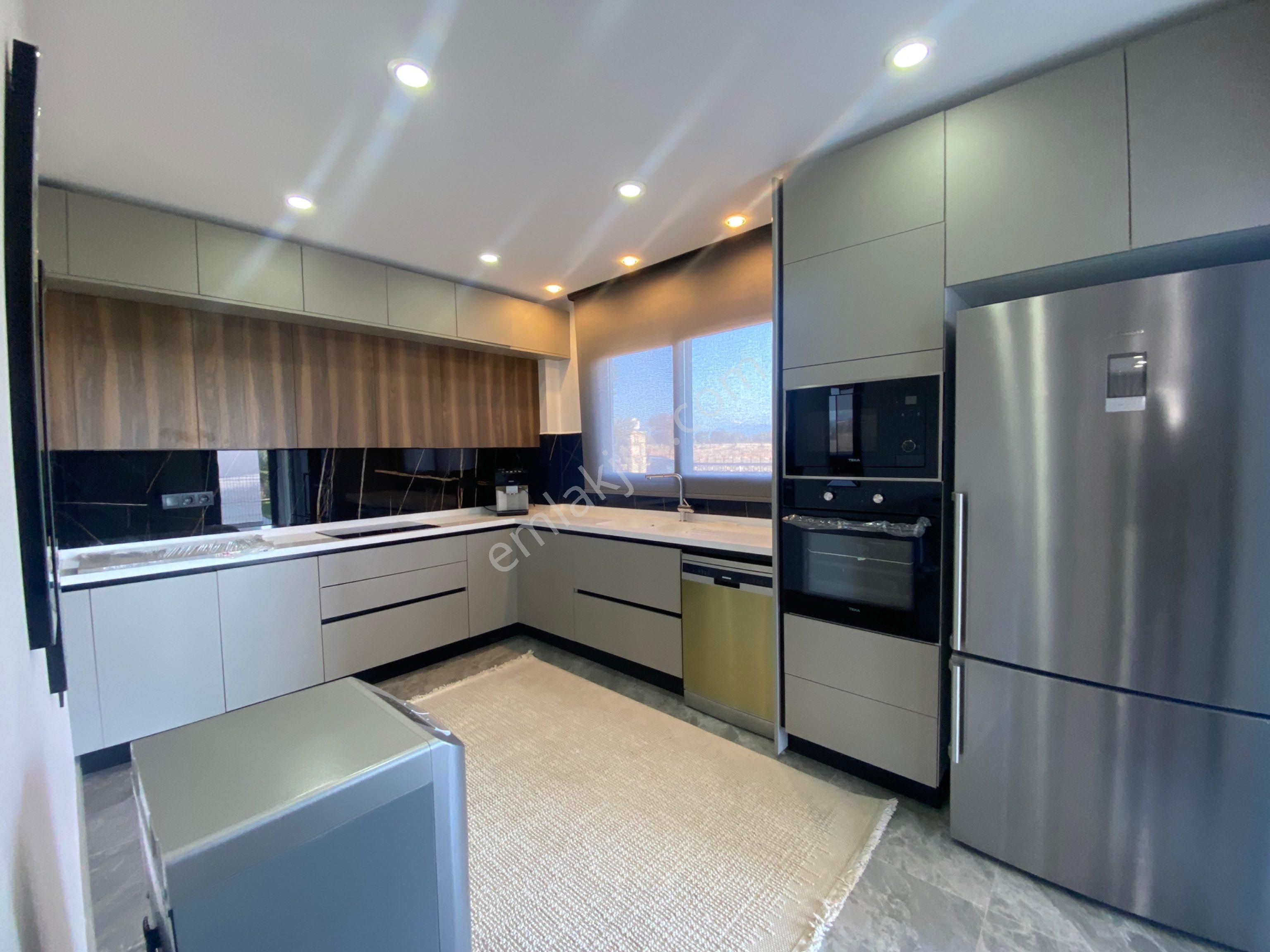 Didim De Denize Yakın Havuzlu Site İçinde Tam Müstakil 4+1 Tripleks Villa - Görsel 14