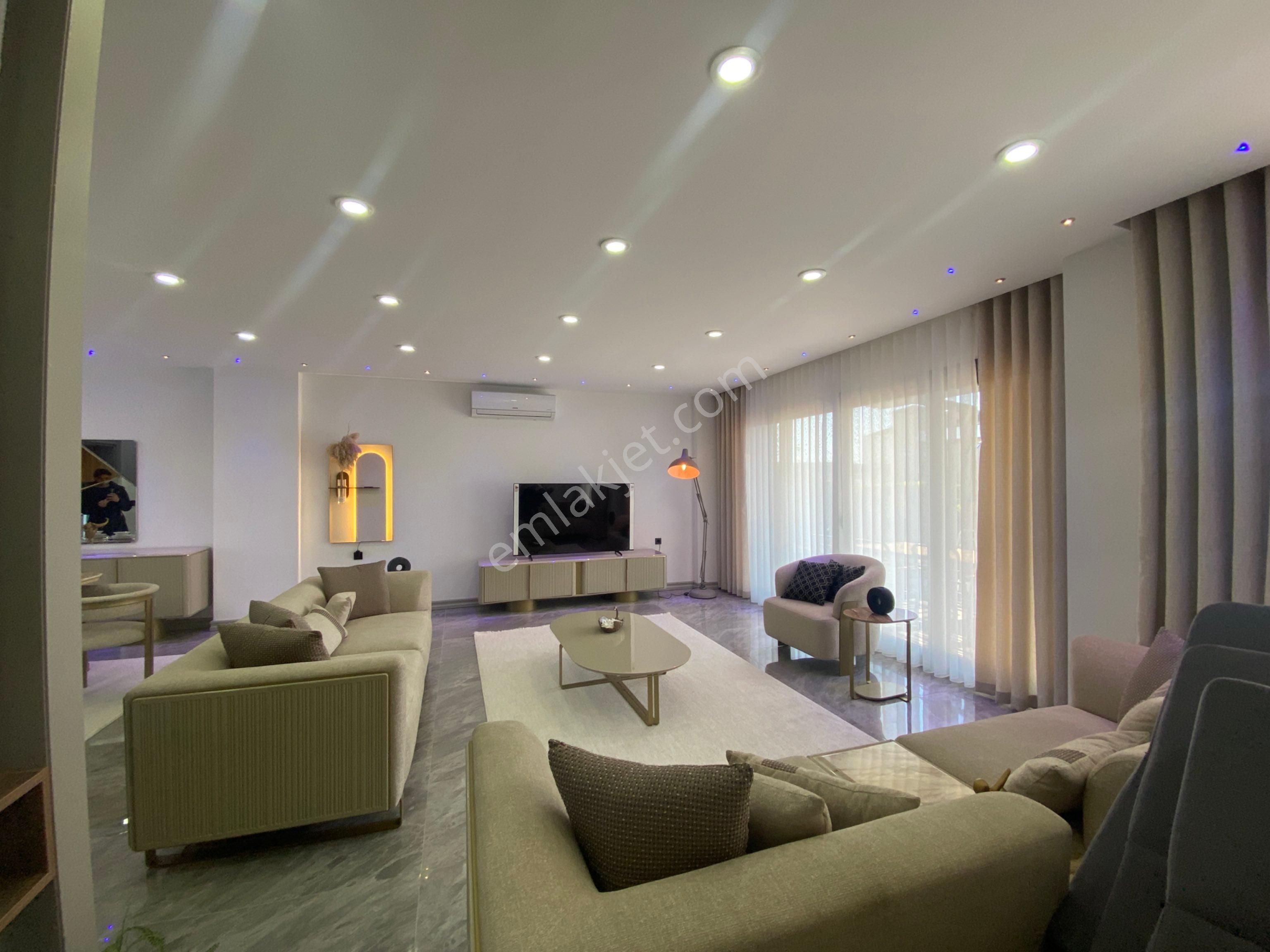 Didim De Denize Yakın Havuzlu Site İçinde Tam Müstakil 4+1 Tripleks Villa - Görsel 12