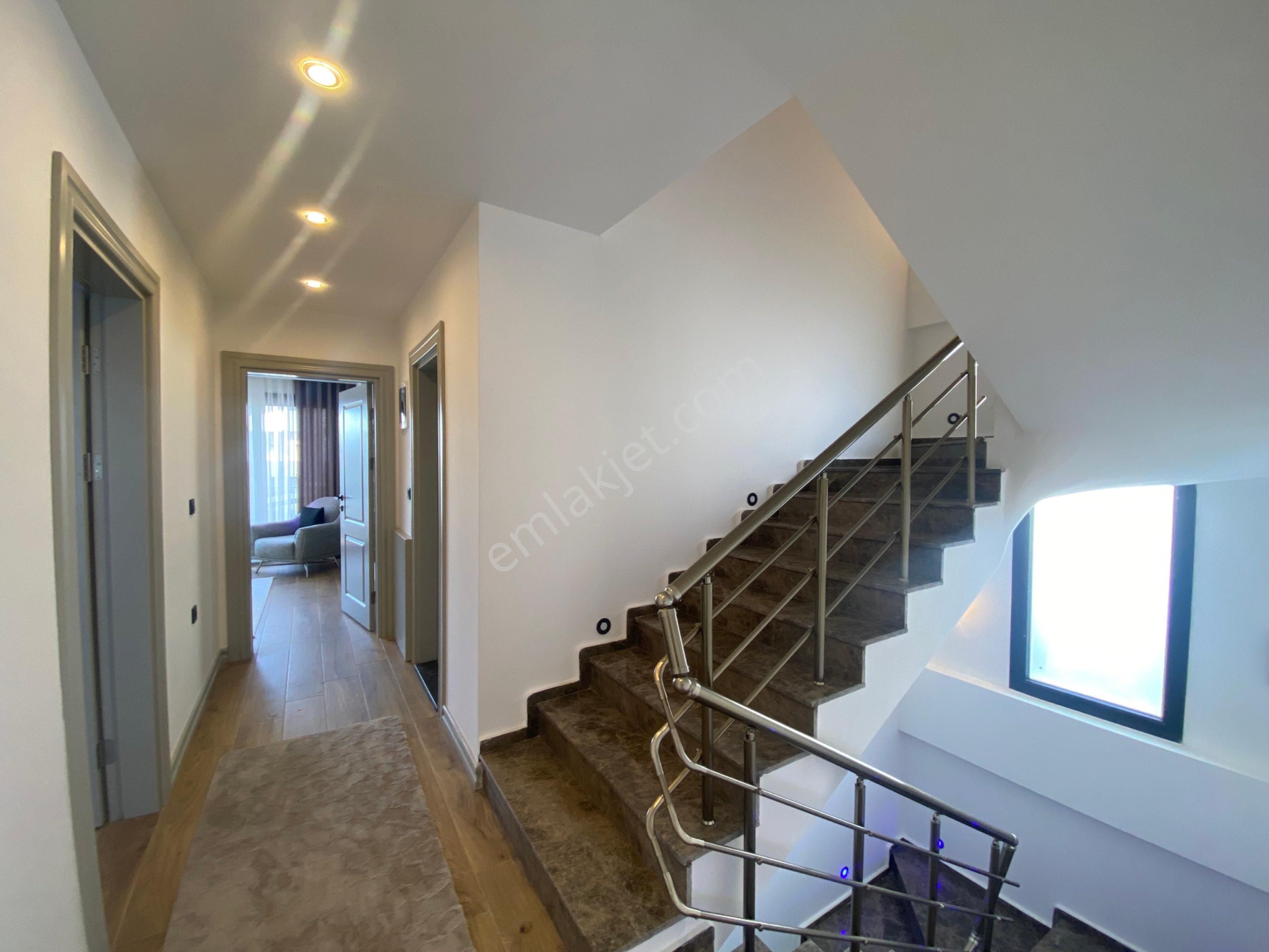 Didim De Denize Yakın Havuzlu Site İçinde Tam Müstakil 4+1 Tripleks Villa - Görsel 28