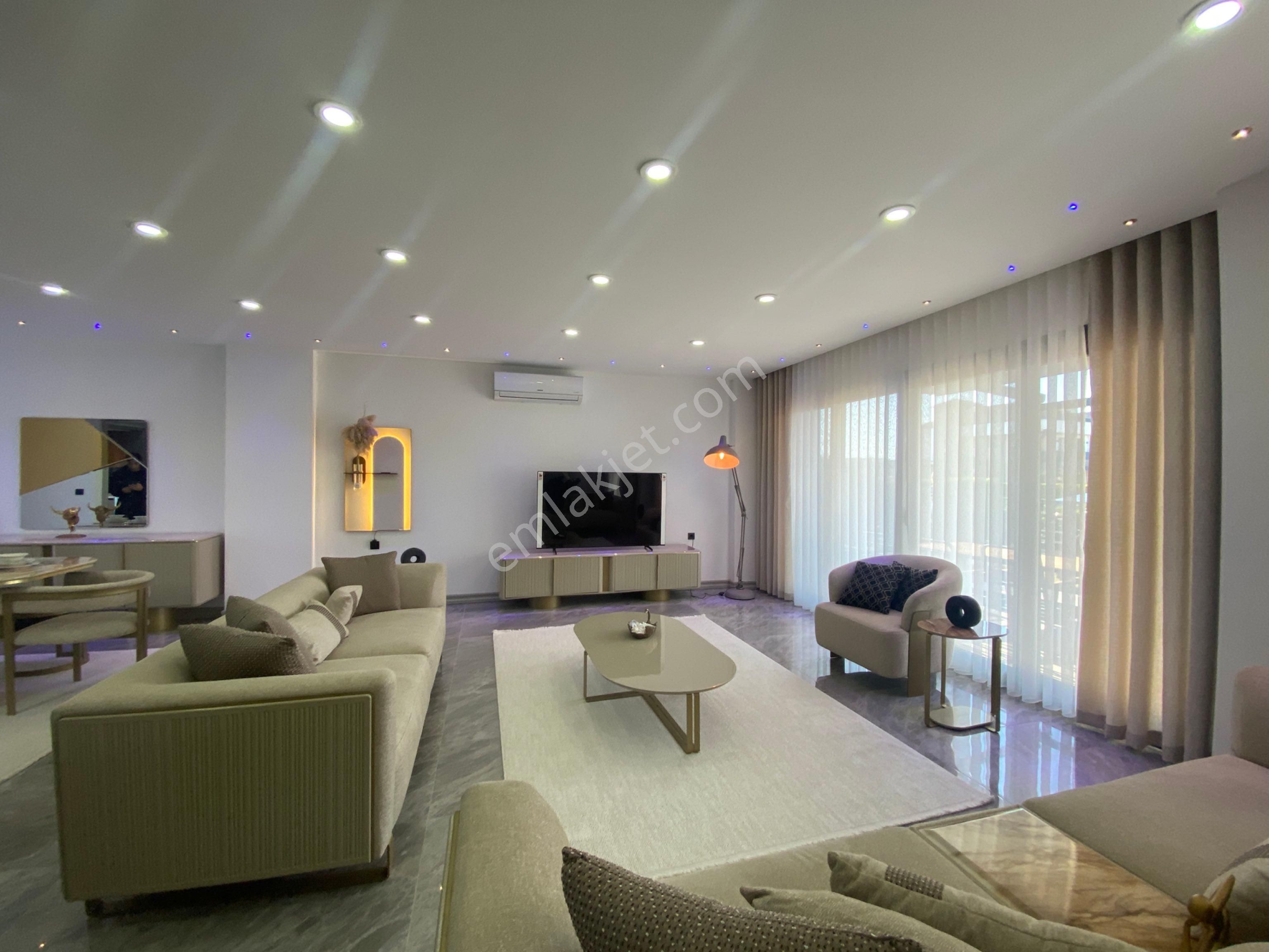 Didim De Denize Yakın Havuzlu Site İçinde Tam Müstakil 4+1 Tripleks Villa - Görsel 8