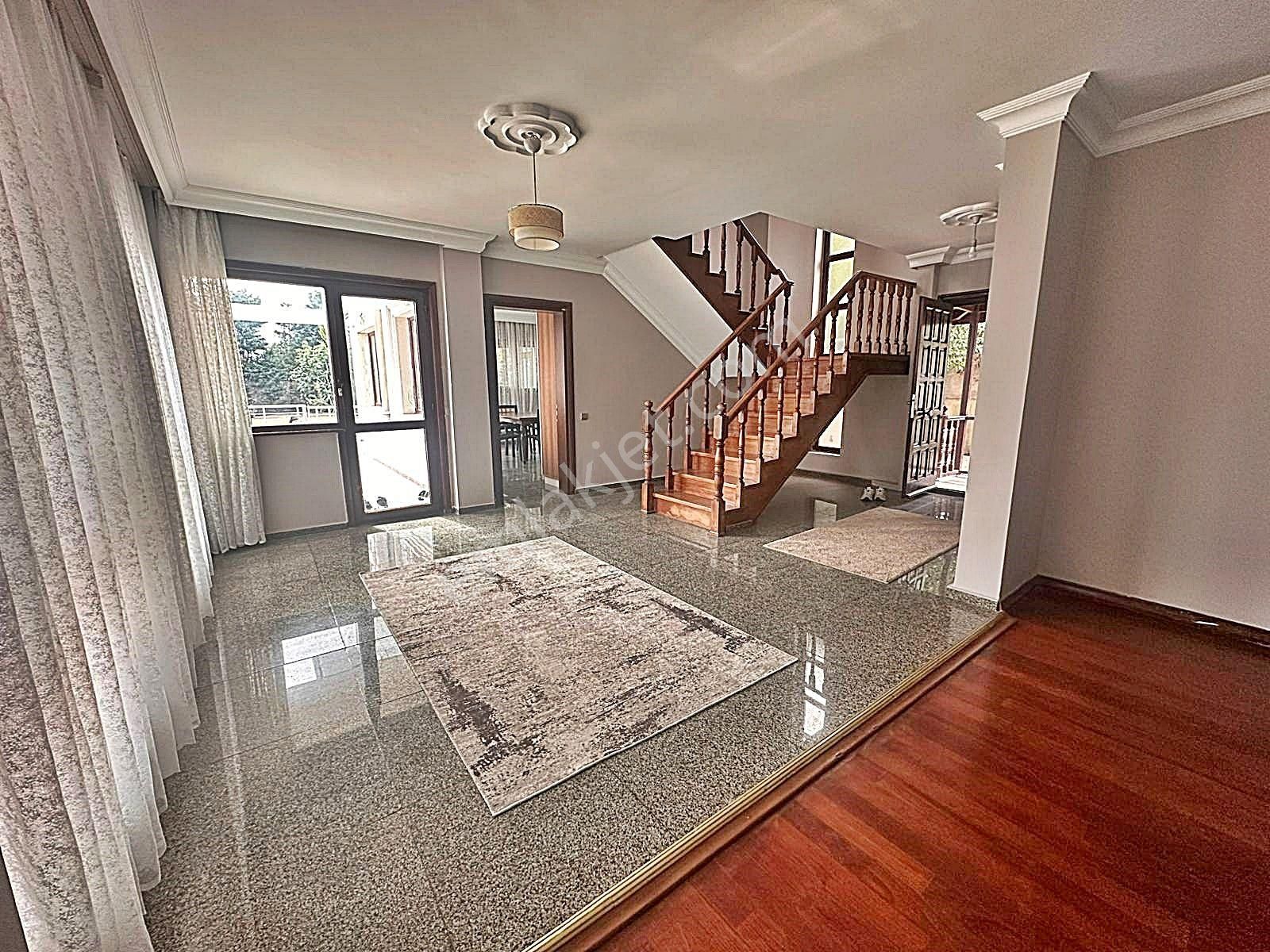 Tepekent'te 250o Metre² Arsa Içerisinde 300 M² Kapalı Alan Villa !! - Görsel 19