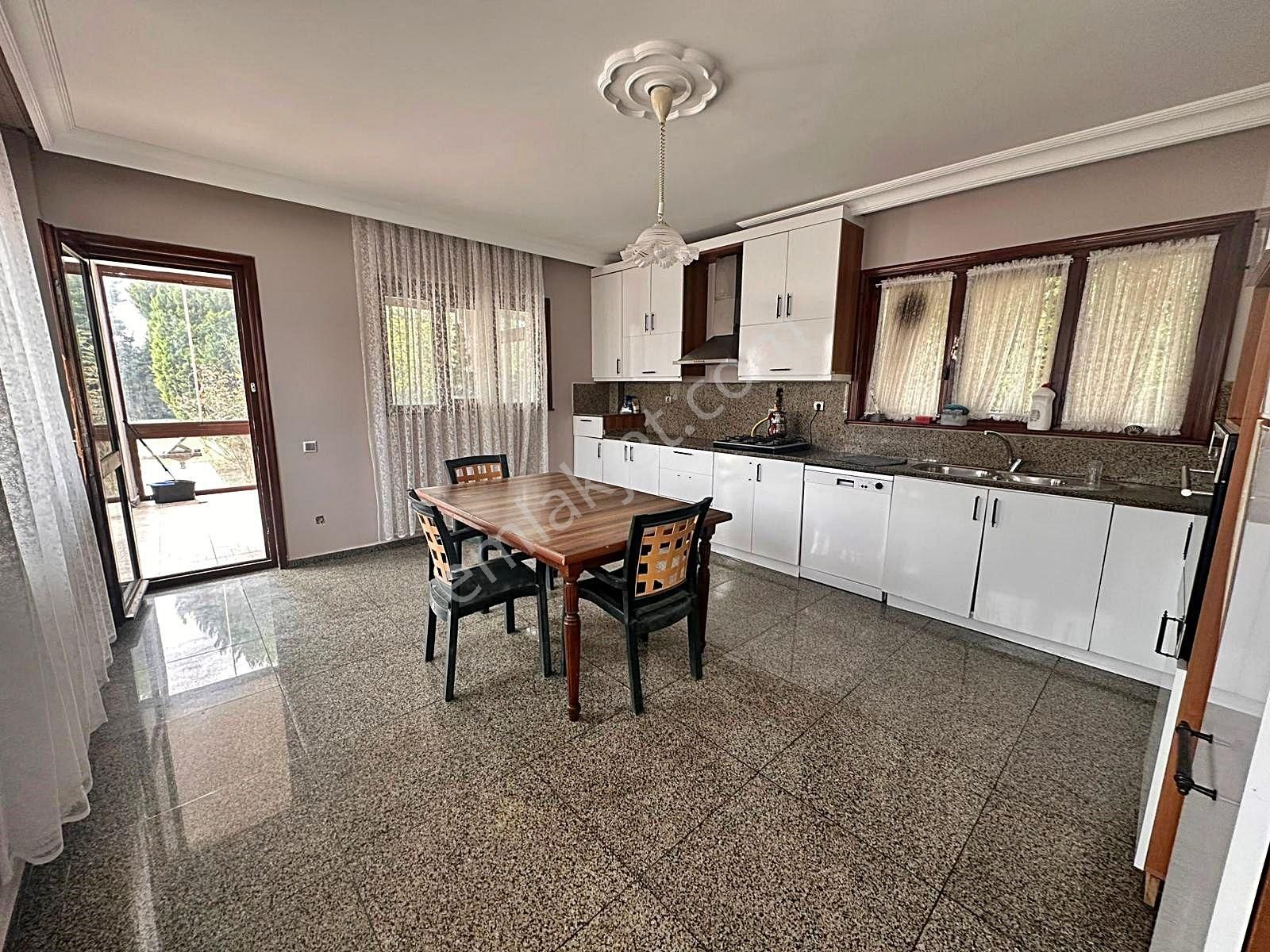 Tepekent'te 250o Metre² Arsa Içerisinde 300 M² Kapalı Alan Villa !! - Görsel 3