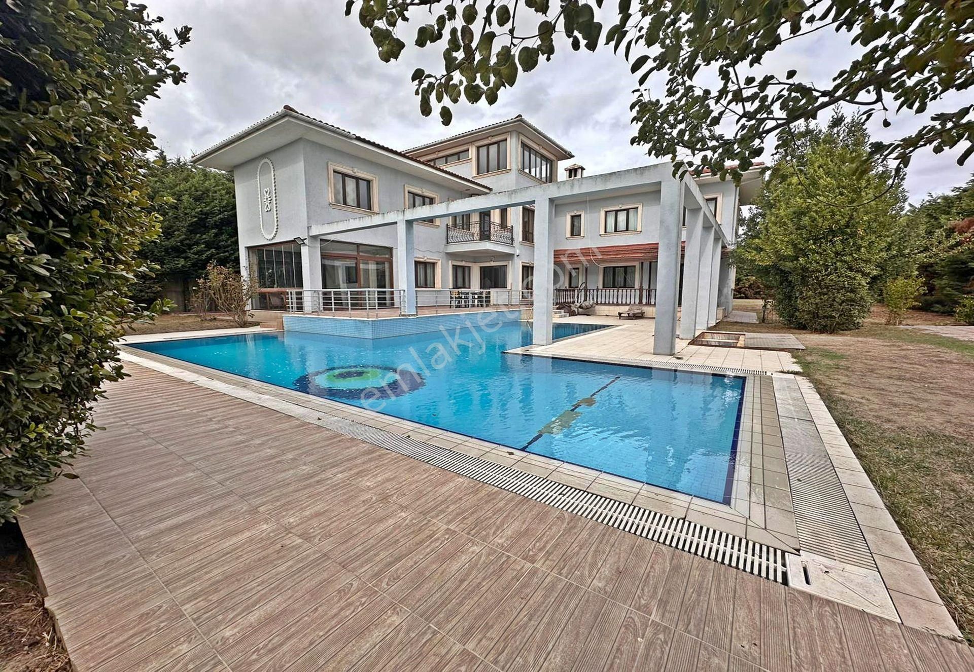 Tepekent'te 250o Metre² Arsa Içerisinde 300 M² Kapalı Alan Villa !! - Görsel 12