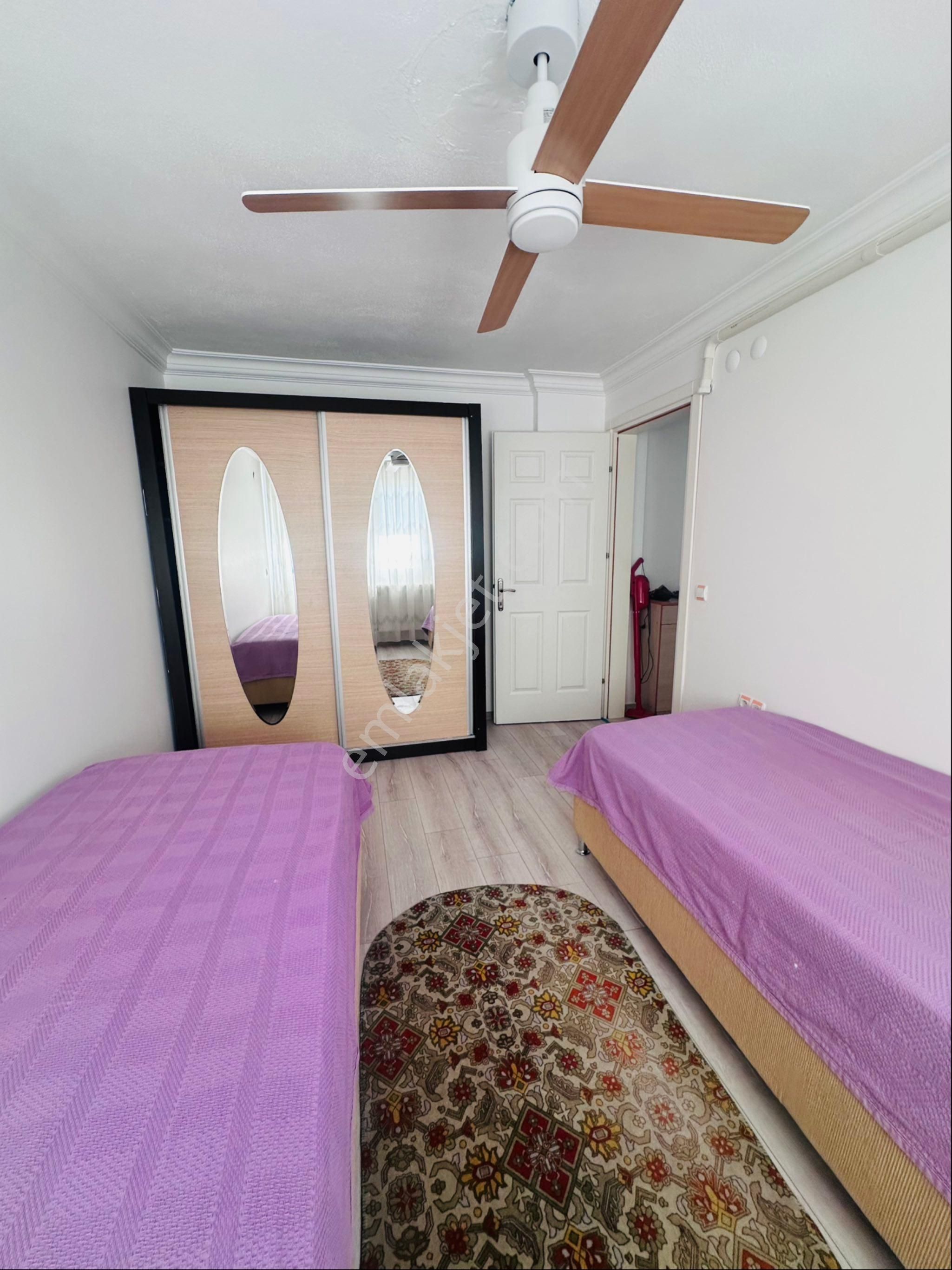 Merkezde Dogal Gazlı Asansörlü Site İçersinde Eşyalı 2₺1 - Görsel 6