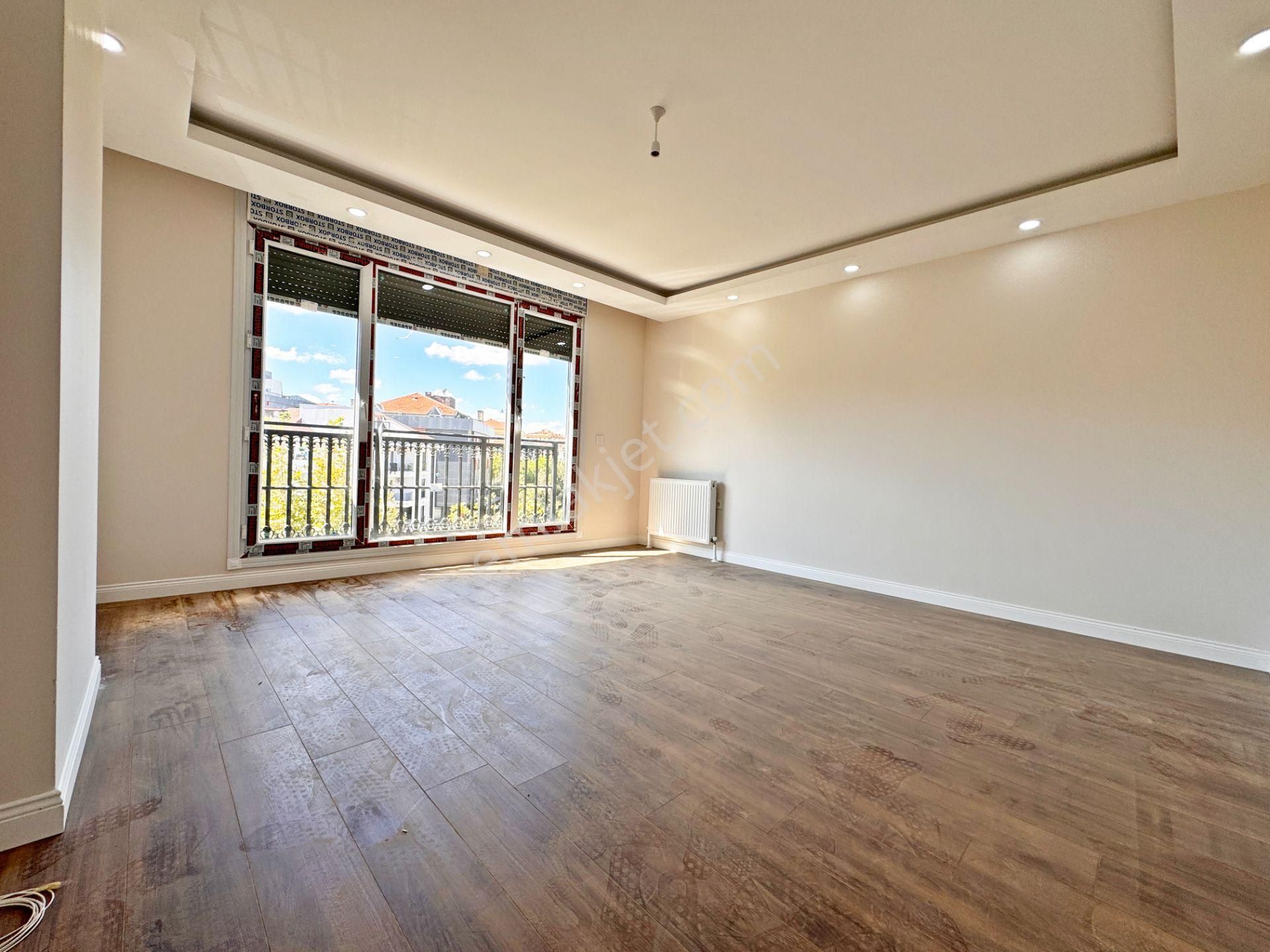 Home Vizyon Bahçelievler Merkez'de Satılık Sıfır Süper Lüx 5+2 Otoparklı Dublex Daireler.