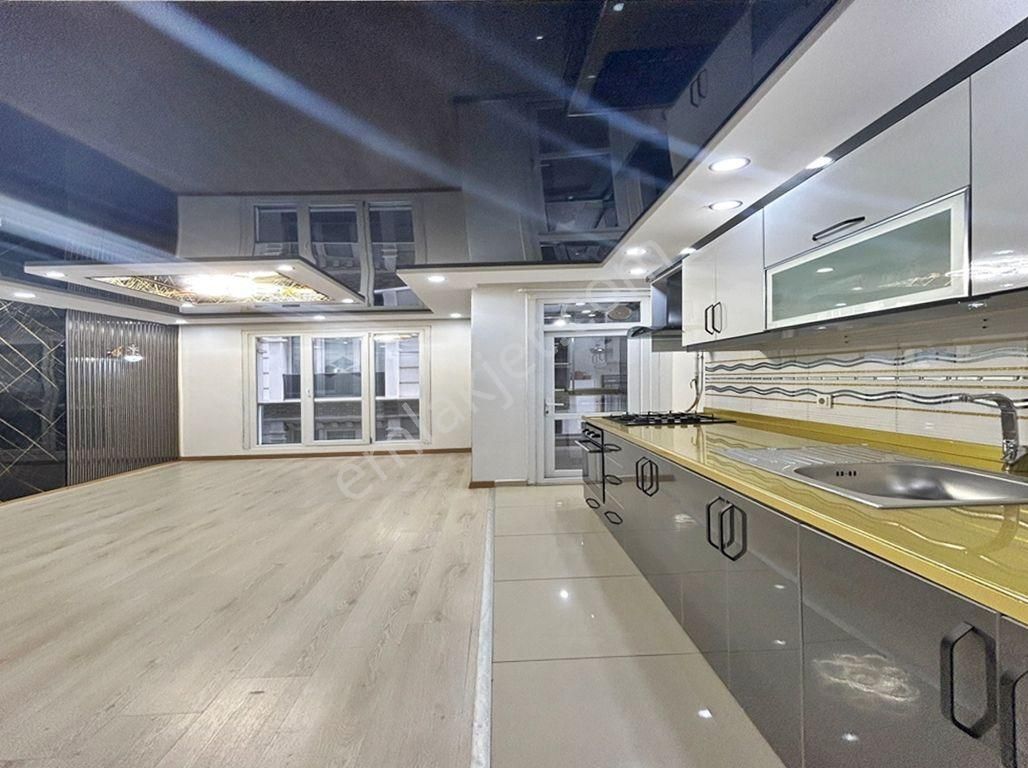 Ünal İnşaat'tan 2+1 Butik Site İçi Metrobüse 12 Dk Satılık Daire - Görsel 3