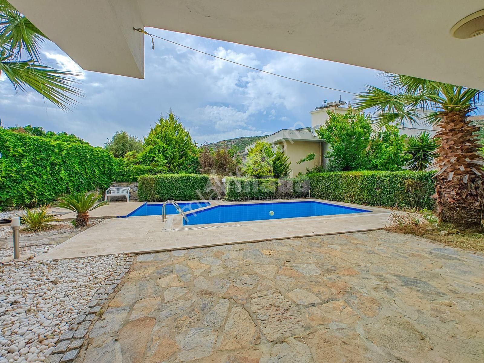 Kuşadası Değirmendere Mahallesi'nde Satılık 5+1 Müstakil Villa - Görsel 20