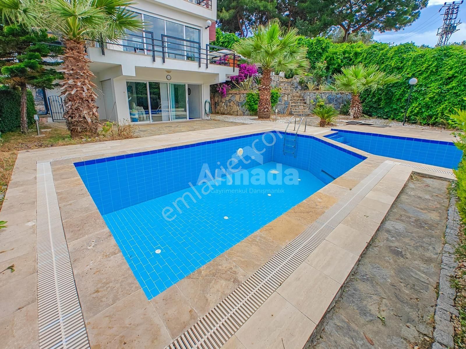 Kuşadası Değirmendere Mahallesi'nde Satılık 5+1 Müstakil Villa - Görsel 24