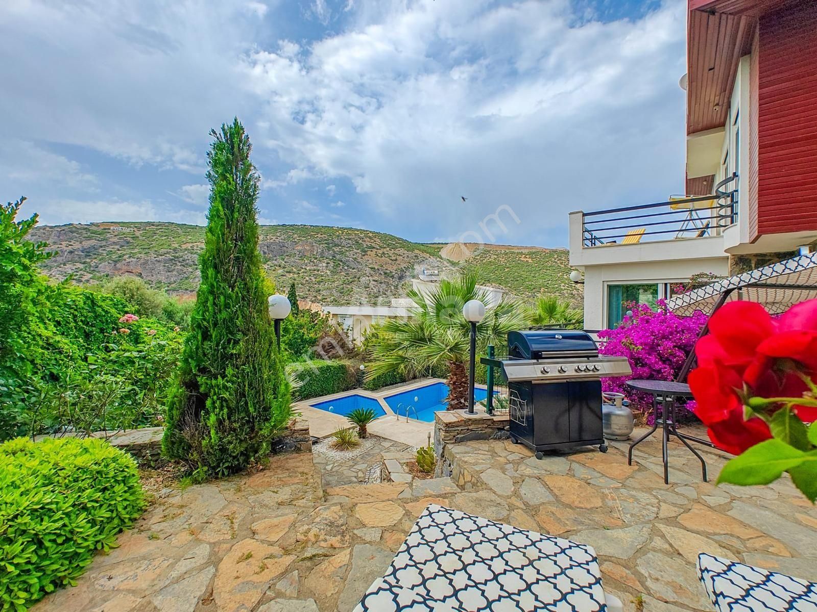 Kuşadası Değirmendere Mahallesi'nde Satılık 5+1 Müstakil Villa - Görsel 27