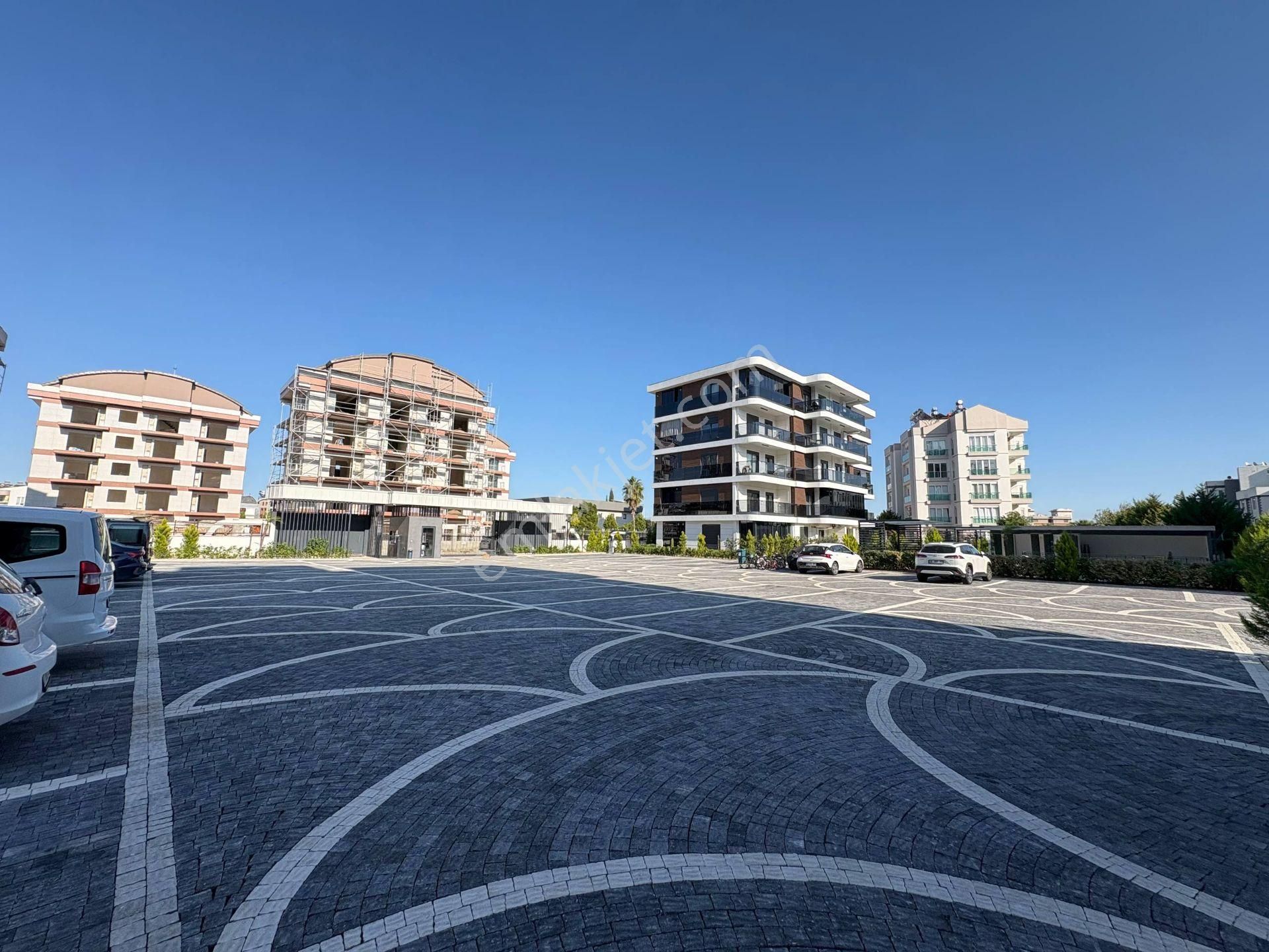 Güzeloba'da_prestijli 2+1 Lokasyonda Modern Mimariye (en/fa) - Görsel 31