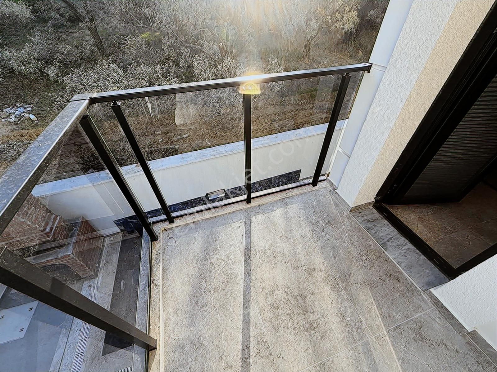 Kuşadası Davutlar Satılık 5+2 Özel Havuzlu Tek Müstakil Triplex - Görsel 7