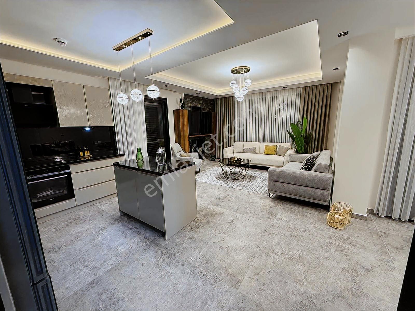 Kuşadası Davutlar Satılık 5+2 Özel Havuzlu Tek Müstakil Triplex - Görsel 9