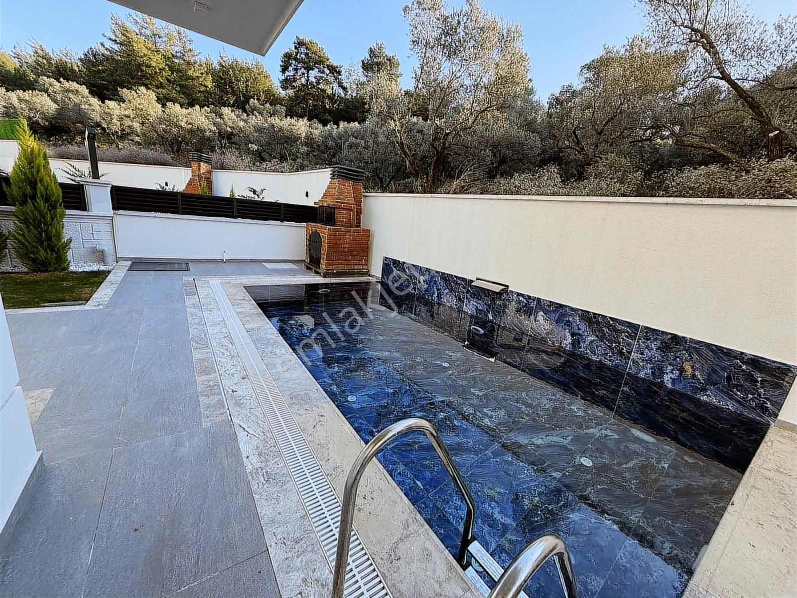 Kuşadası Davutlar Satılık 5+2 Özel Havuzlu Tek Müstakil Triplex - Görsel 26