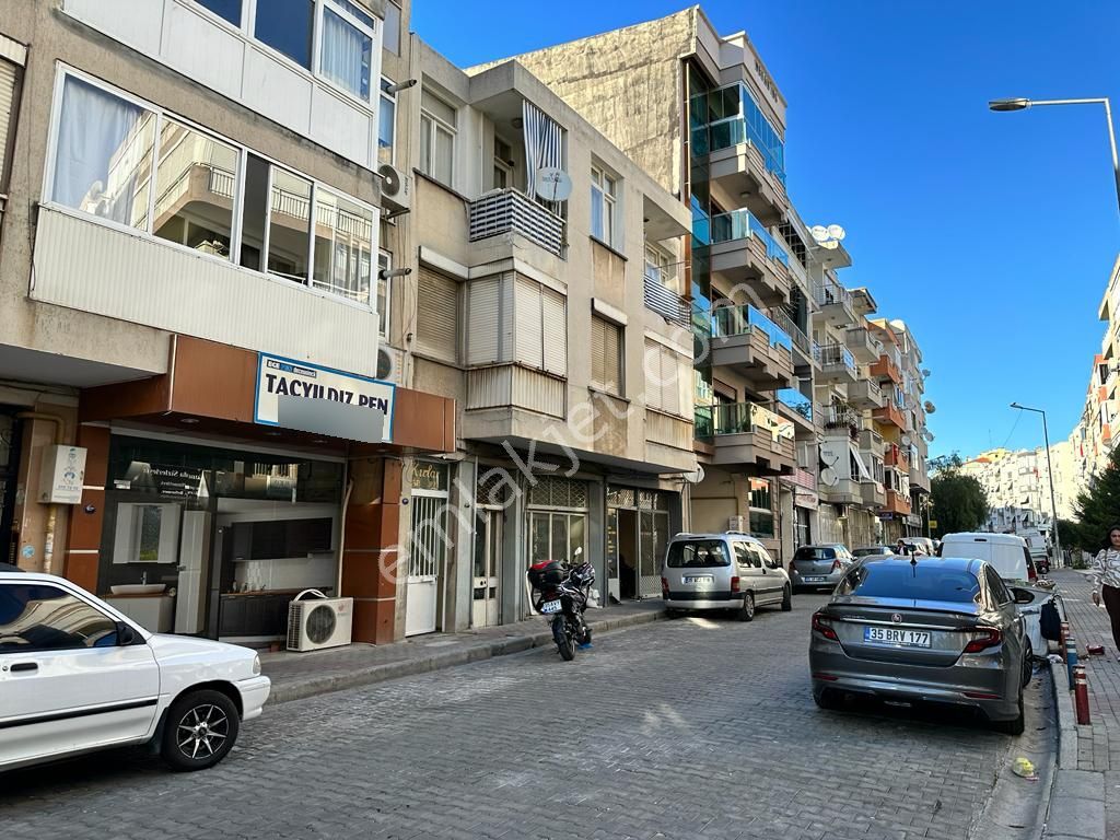 Karşıyaka Bahçelievler De Doğalgazlı 2+1 Kiralık Bahçeli Temiz Daire - Görsel 34