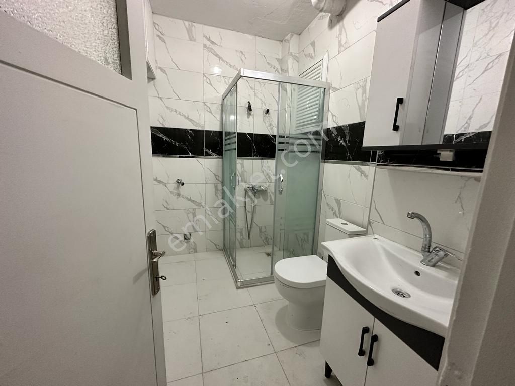 Karşıyaka Bahçelievler De Doğalgazlı 2+1 Kiralık Bahçeli Temiz Daire - Görsel 28