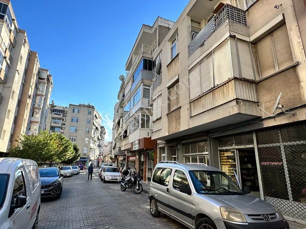 Karşıyaka Bahçelievler De Doğalgazlı 2+1 Kiralık Bahçeli Temiz Daire - Görsel 33