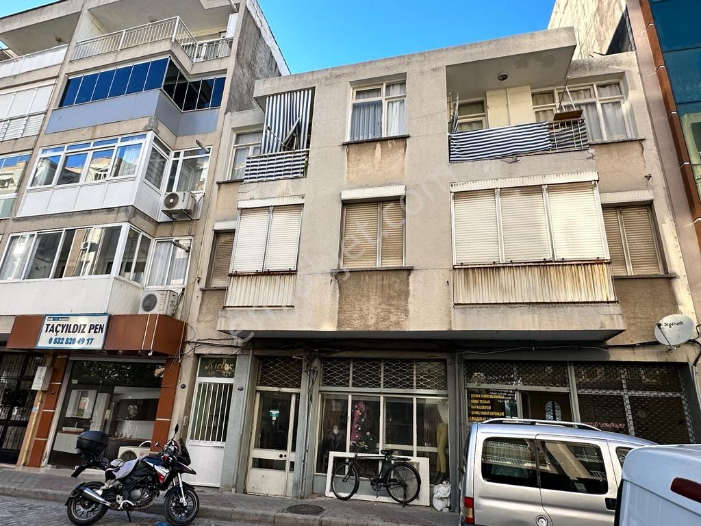 Karşıyaka Bahçelievler De Doğalgazlı 2+1 Kiralık Bahçeli Temiz Daire - Görsel 32