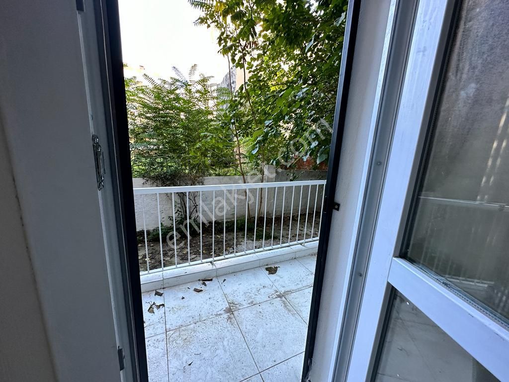 Karşıyaka Bahçelievler De Doğalgazlı 2+1 Kiralık Bahçeli Temiz Daire - Görsel 12