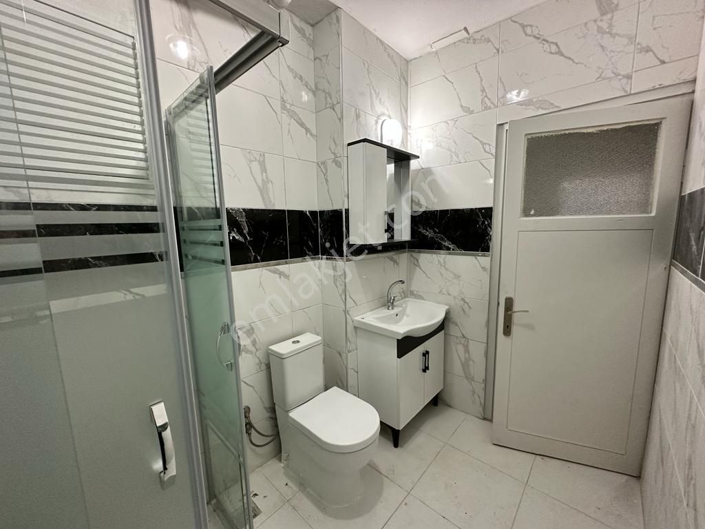 Karşıyaka Bahçelievler De Doğalgazlı 2+1 Kiralık Bahçeli Temiz Daire - Görsel 29