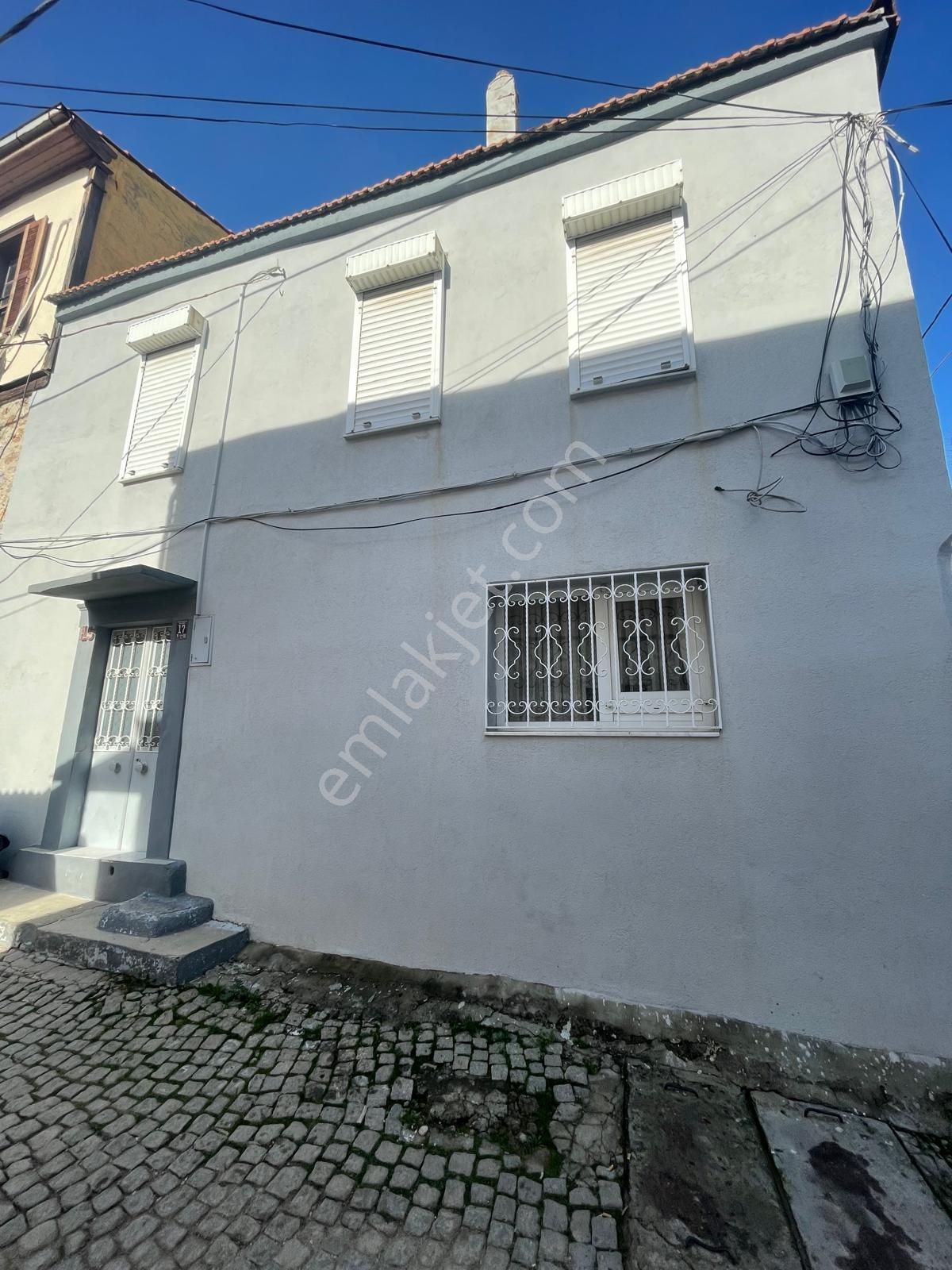 Ayvalık Merkez'de Köşe Konumlu Avlulu 2 Katlı 2+1 Taş Rum Evi - Görsel 5
