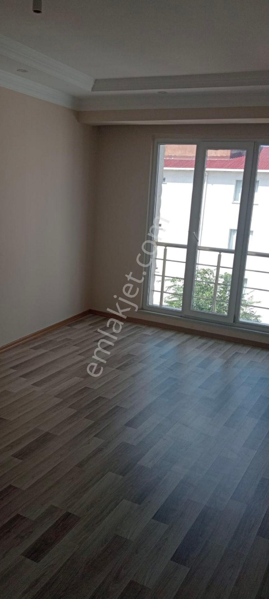 Çorlu Persembe Pazar Civarinda Satilik 2t1 Arakat Daire - Görsel 2