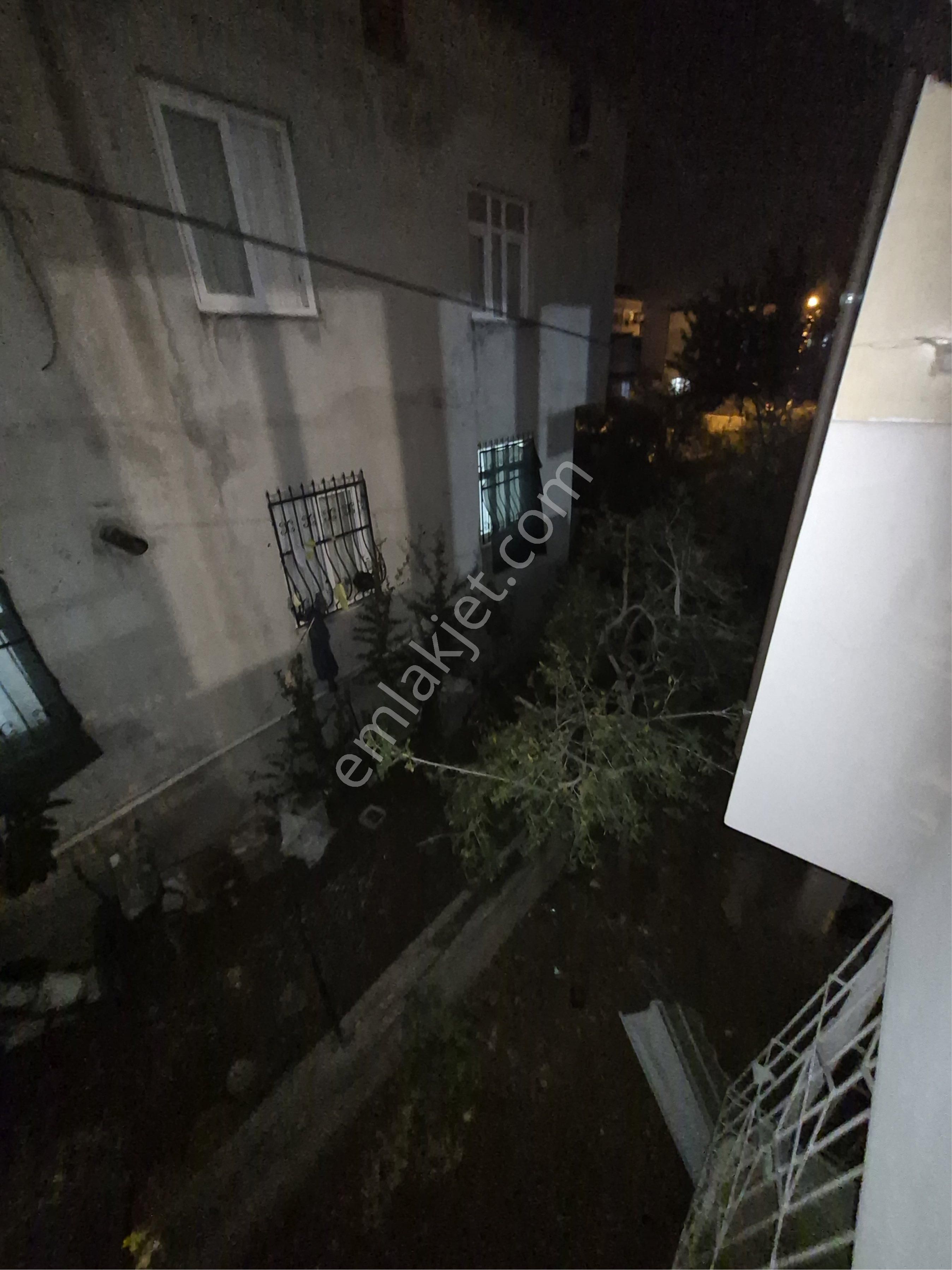 Yeşiltepede 3+1k Mutfak Hasarsız Binada Kiralık Müstakil - Görsel 4