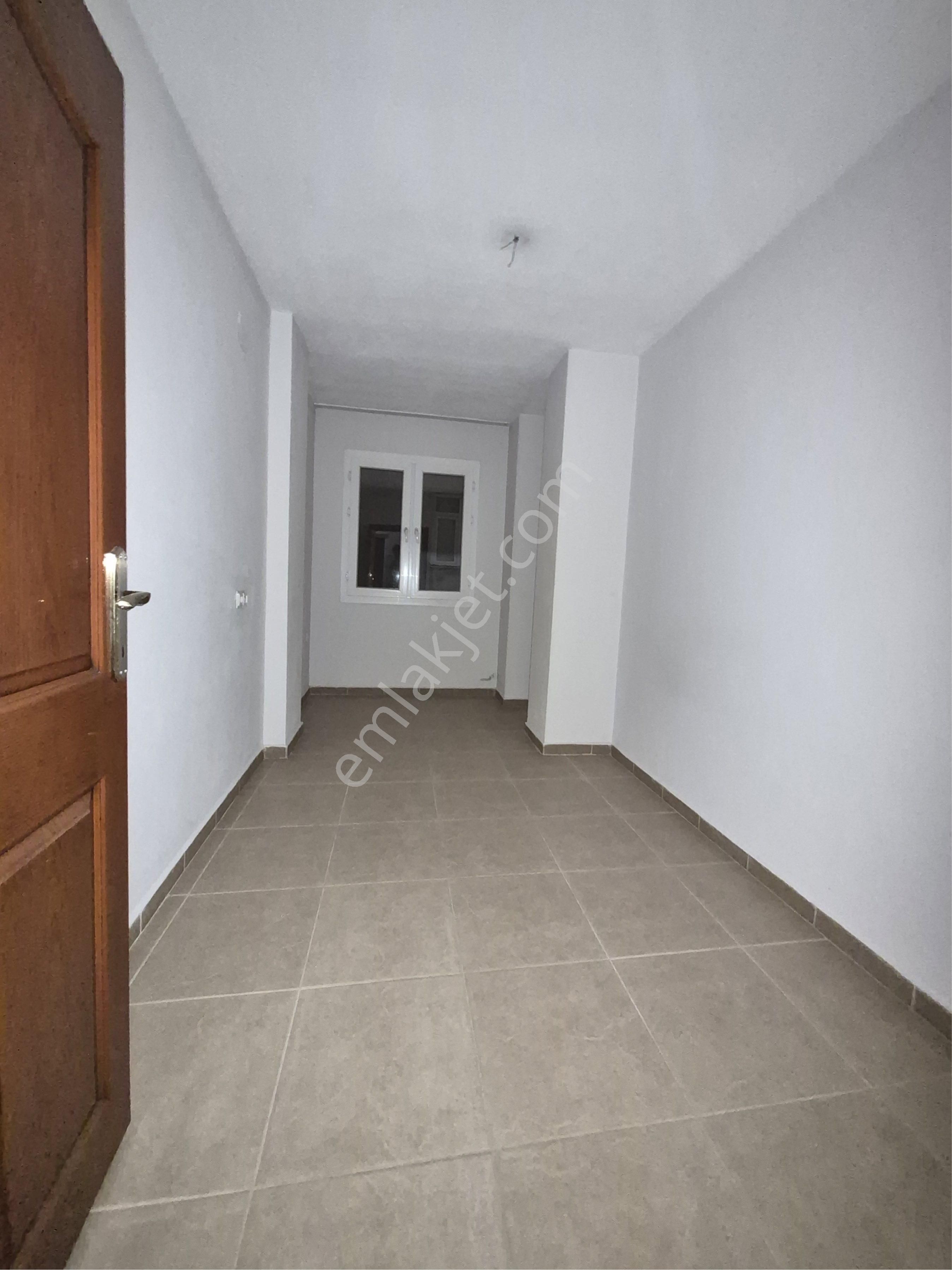 Yeşiltepede 3+1k Mutfak Hasarsız Binada Kiralık Müstakil - Görsel 8