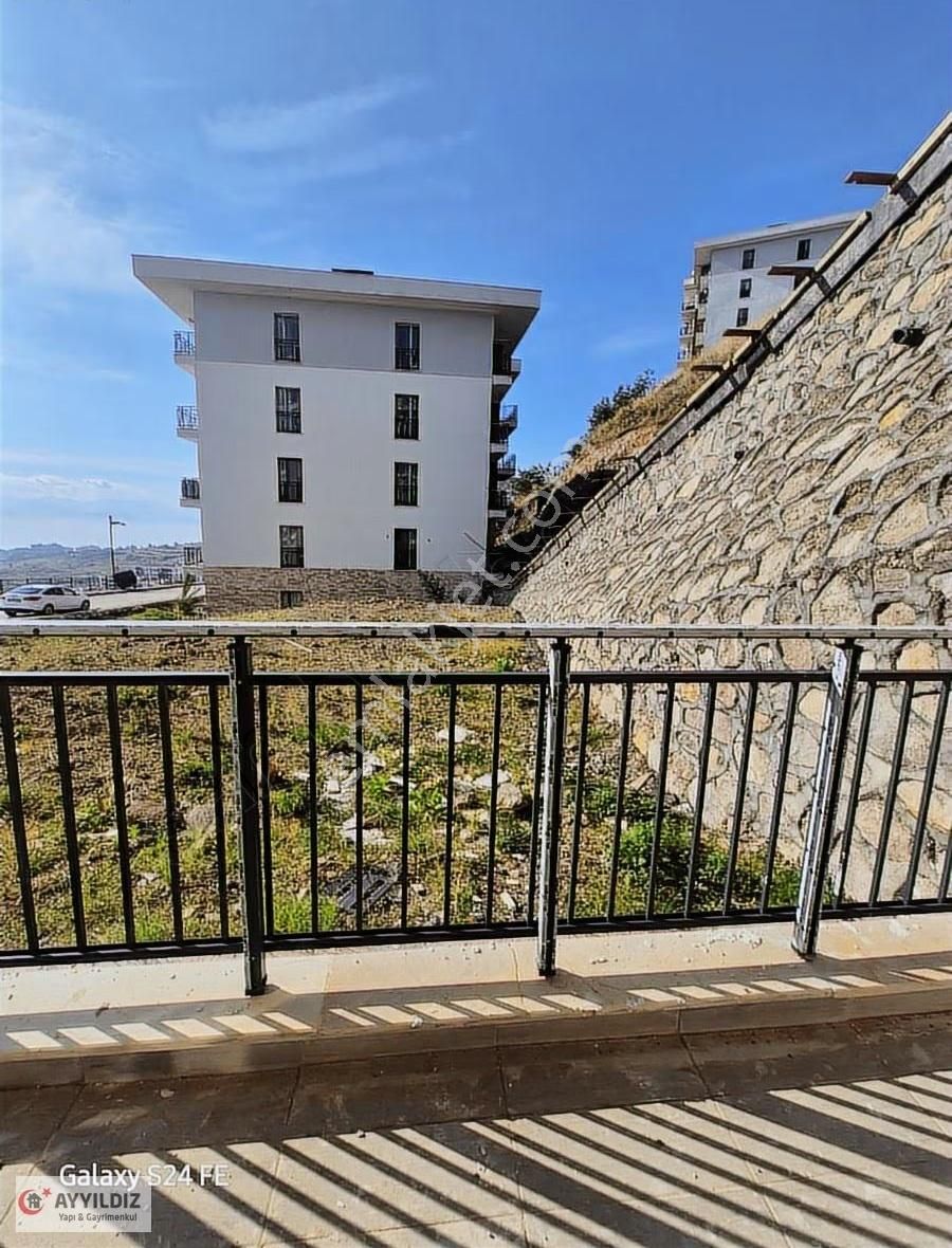 İzmir Bayraklıda 3+1 Kiralık Lüks Daire - Görsel 10