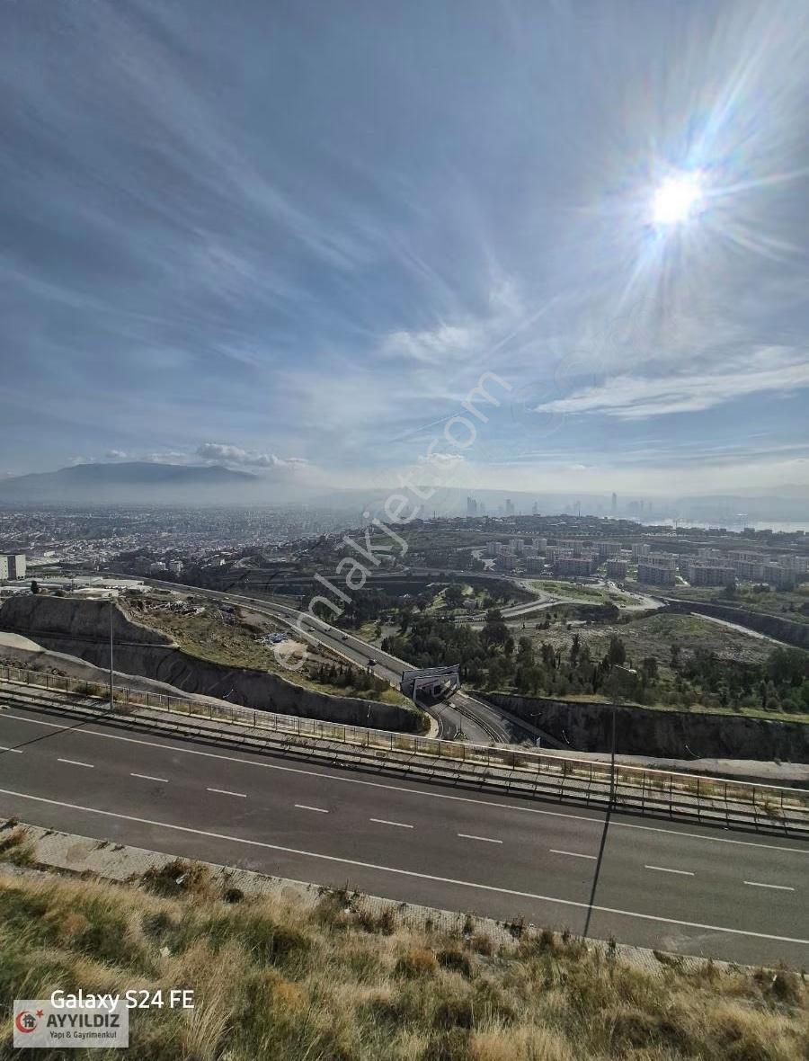 İzmir Bayraklıda 3+1 Kiralık Lüks Daire - Görsel 11