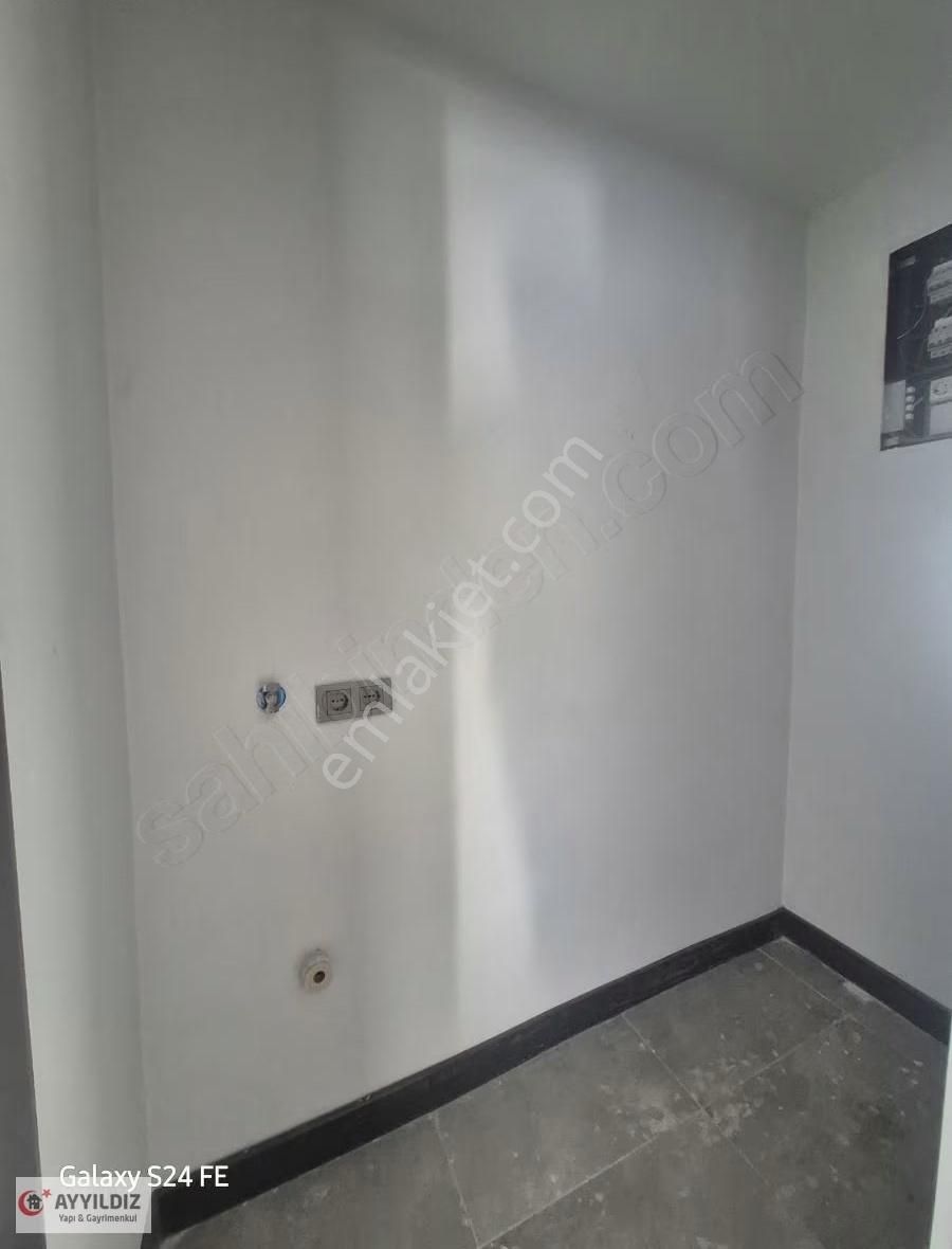 İzmir Bayraklıda 3+1 Kiralık Lüks Daire - Görsel 17