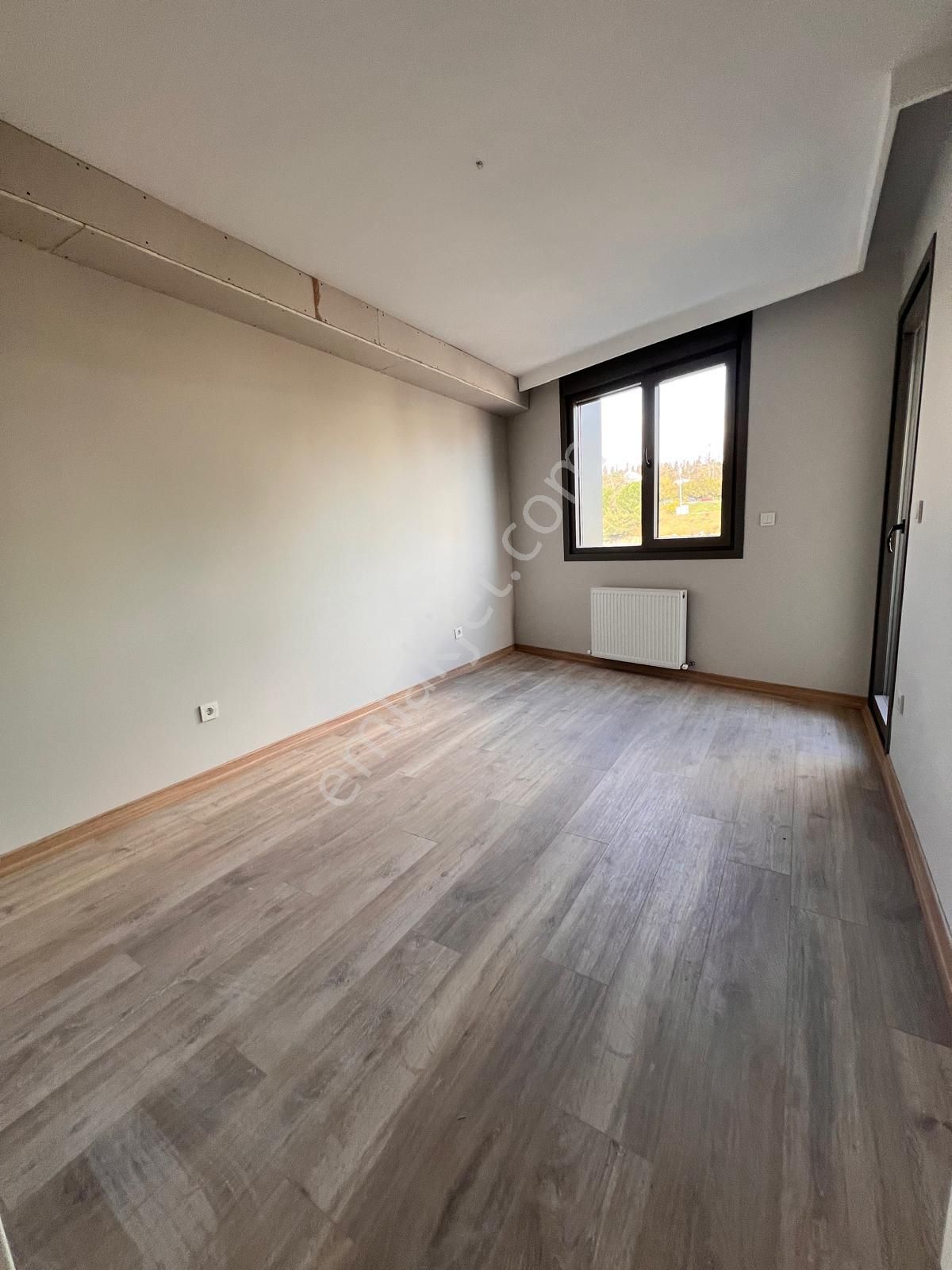 Kaçmaz'dan K.yalı Da Sıfır E'5 Metroya Yakın Ön Köşe 2+1 Daire - Görsel 9