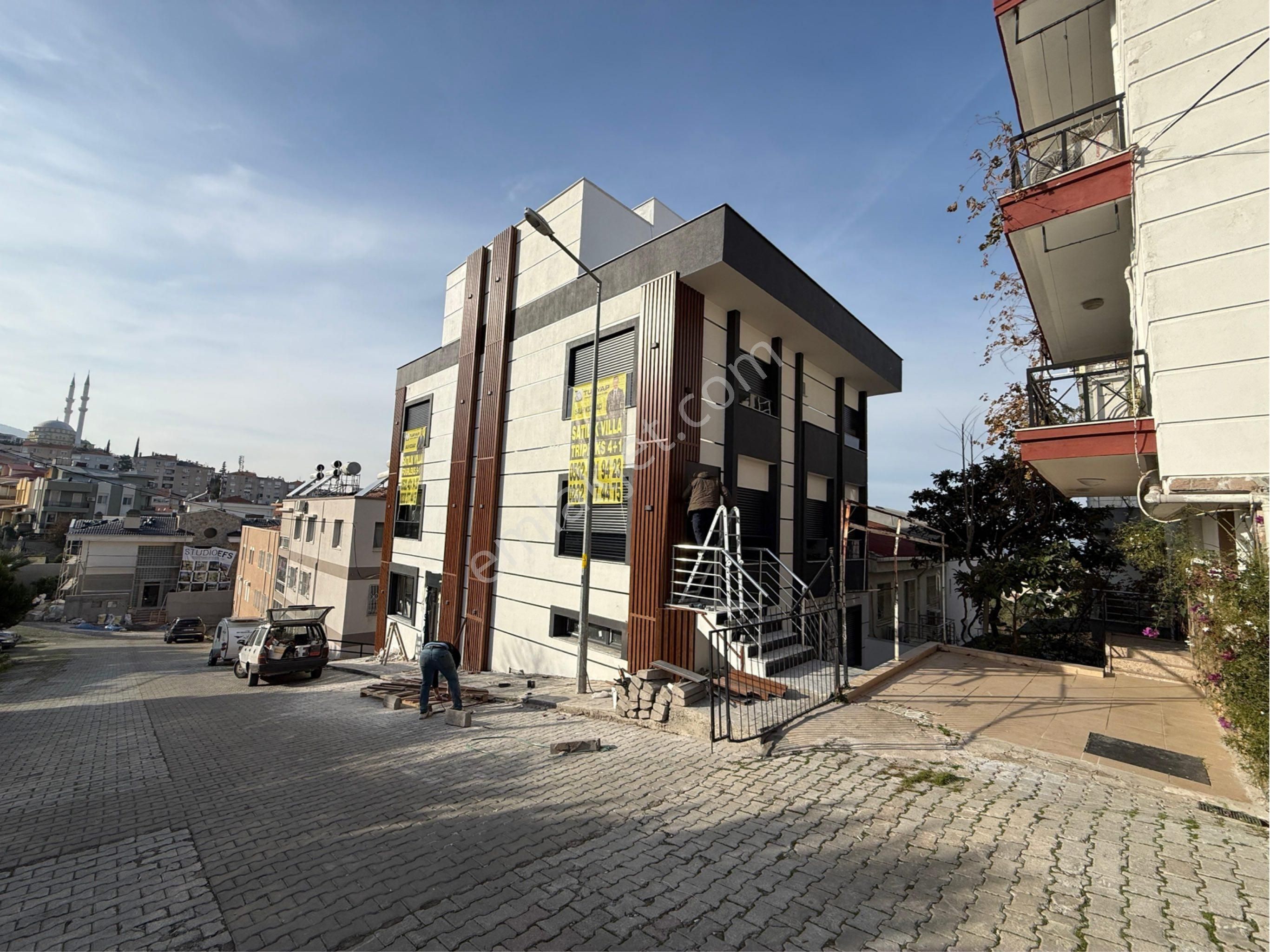 Balçova Kaymakamlık Üstü 4+1 Deniz Manzaralı Müstakil Ev - Görsel 2