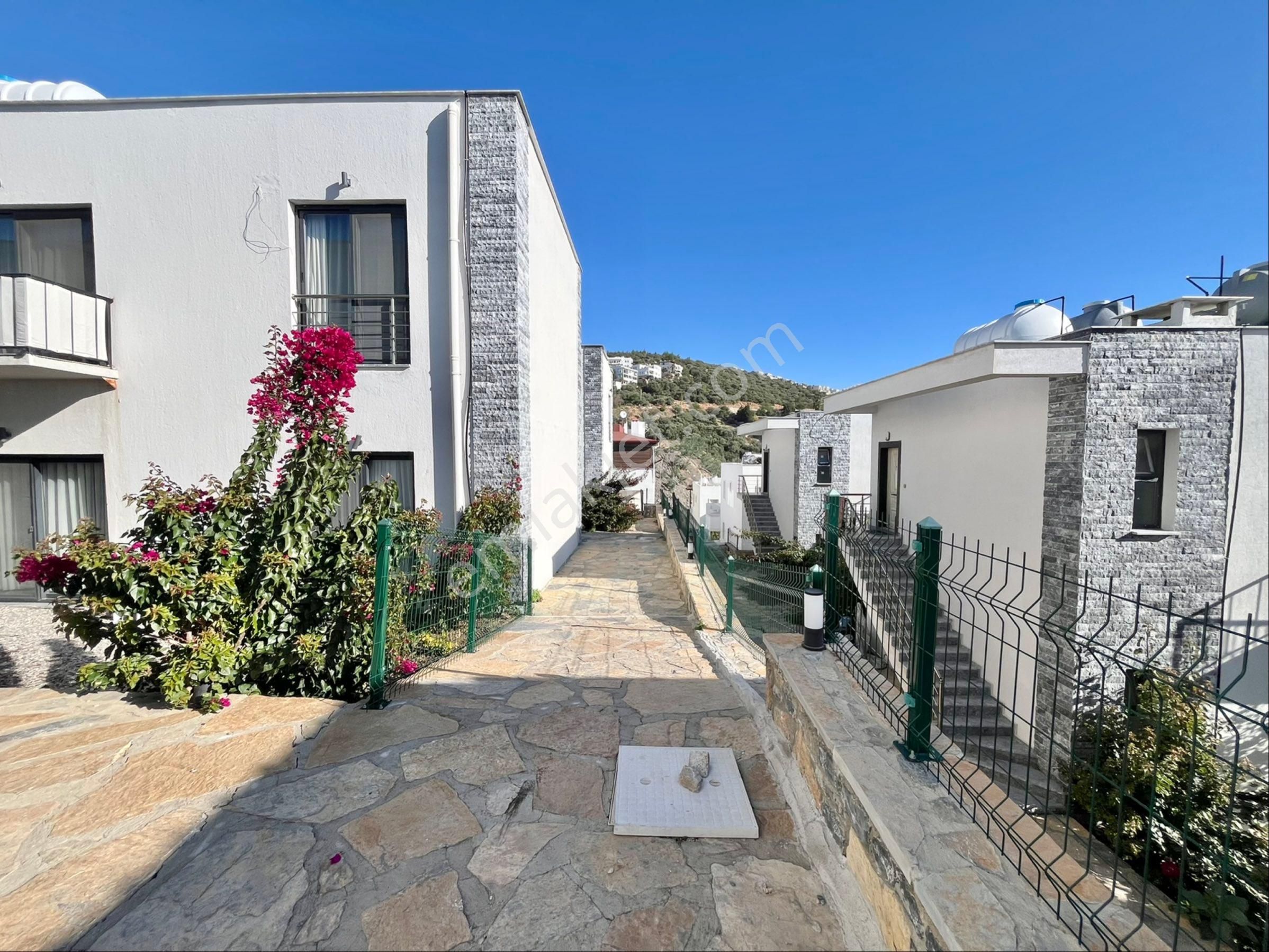 Bodrum Konacık’ta 2 Adet Bahçe Katı 2+1 Daireler - Görsel 18