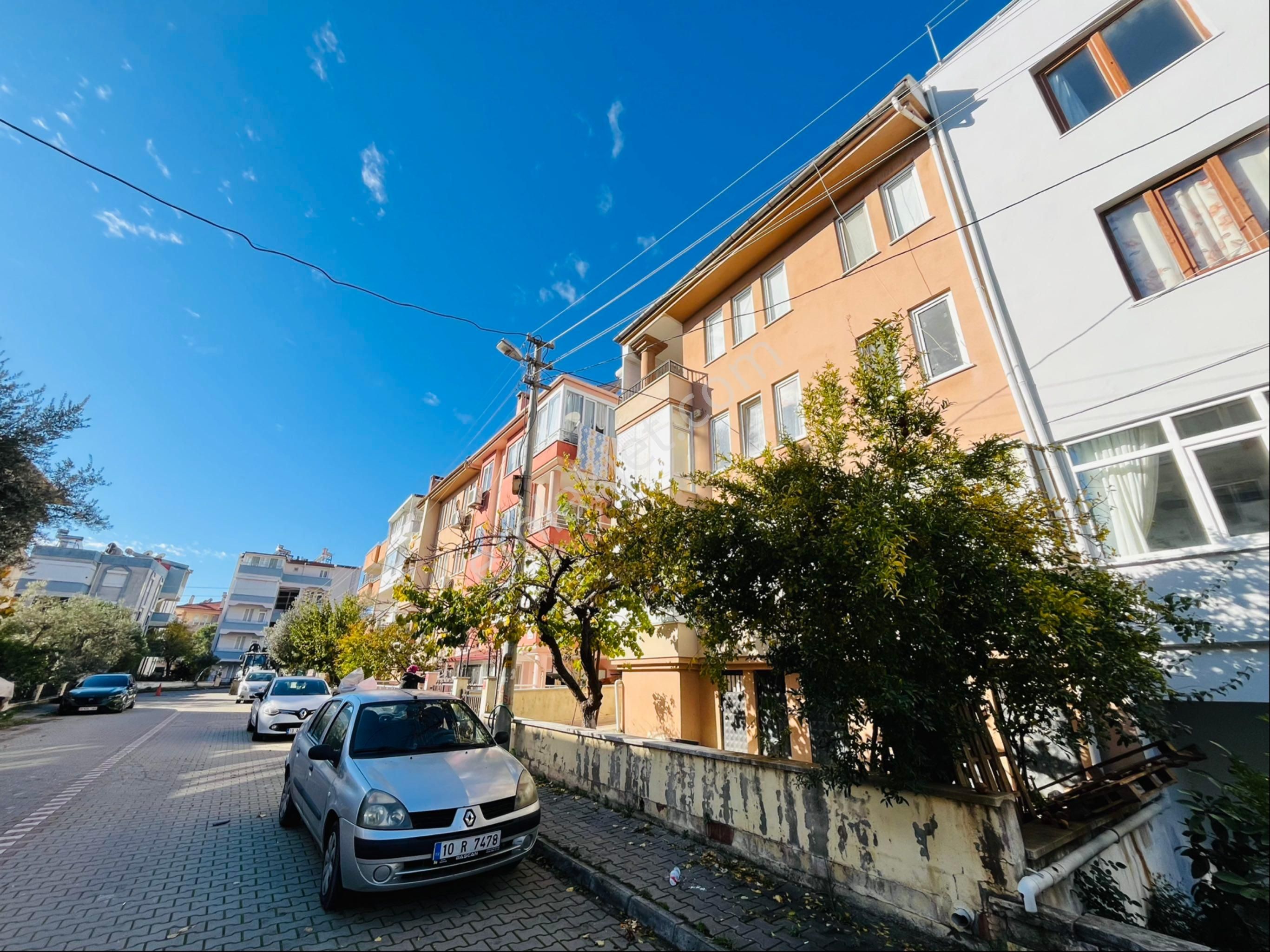 Altınoluk Kazdağları Eteklerin De Ön Cephe 2.kat Okullar Bölgesinde Satılık Daire - Görsel 2