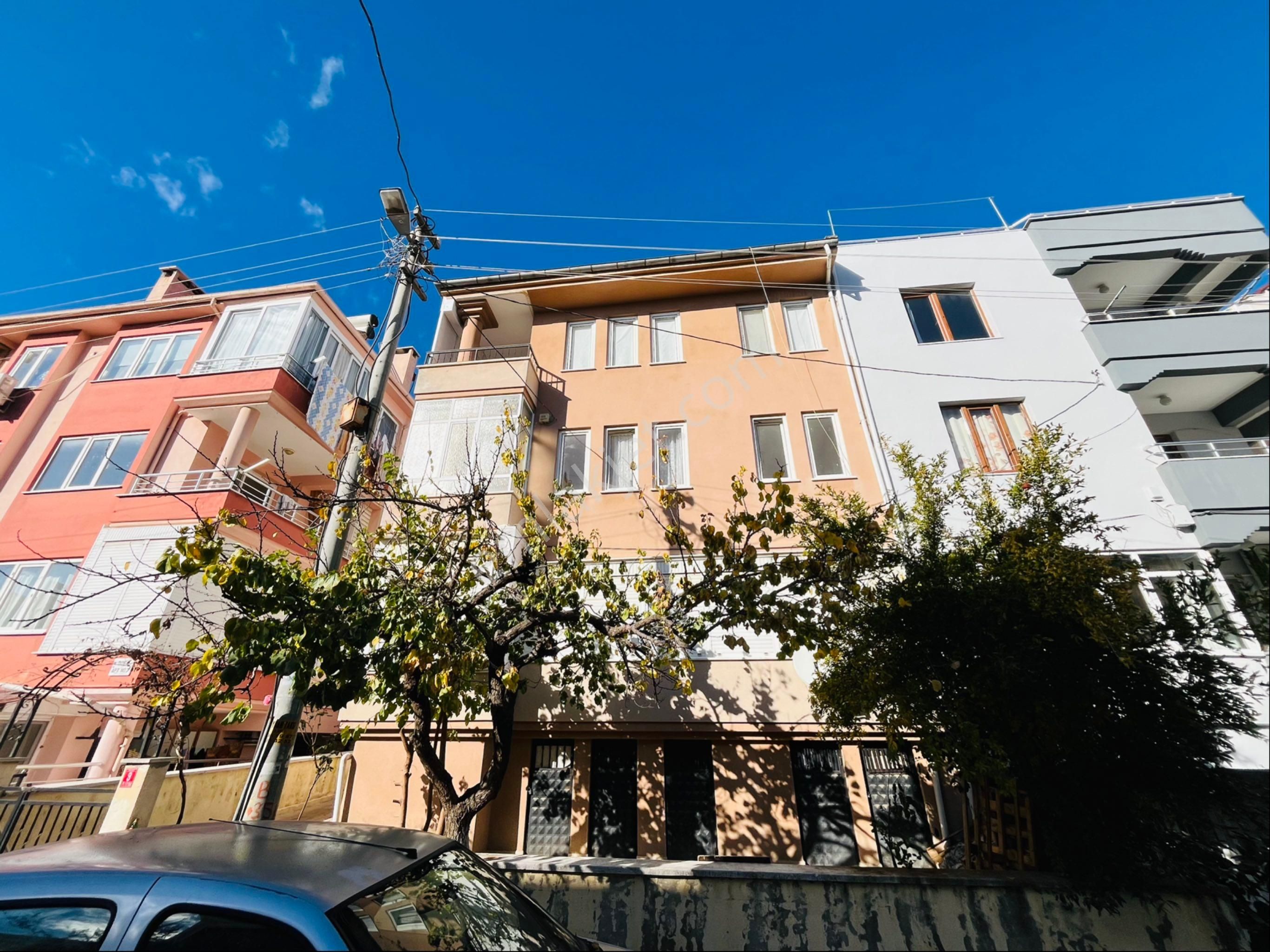 Altınoluk Kazdağları Eteklerin De Ön Cephe 2.kat Okullar Bölgesinde Satılık Daire - Görsel 3