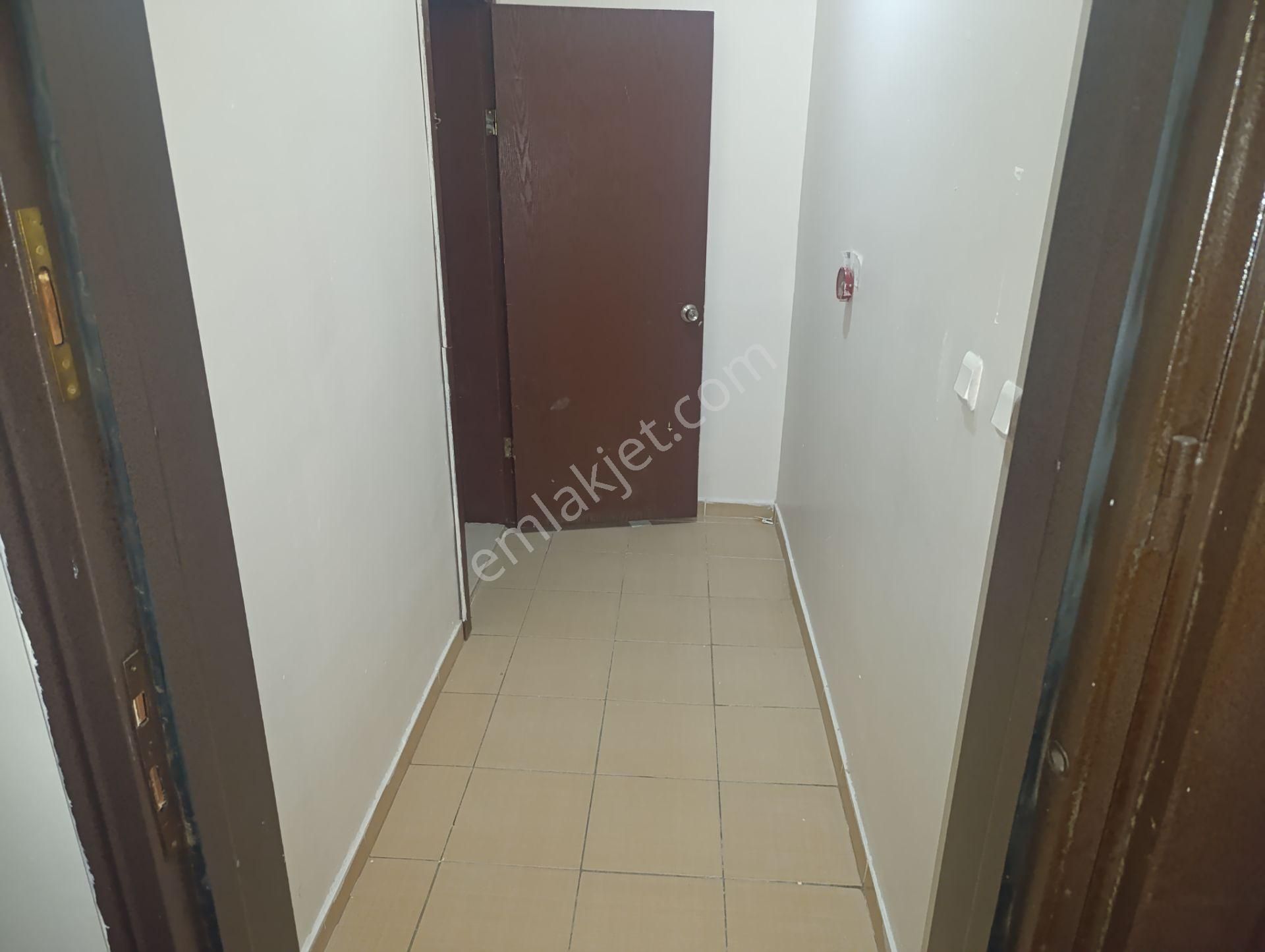 Fırsat!!! Merkezde Geniş 3+1 Daire - Görsel 18