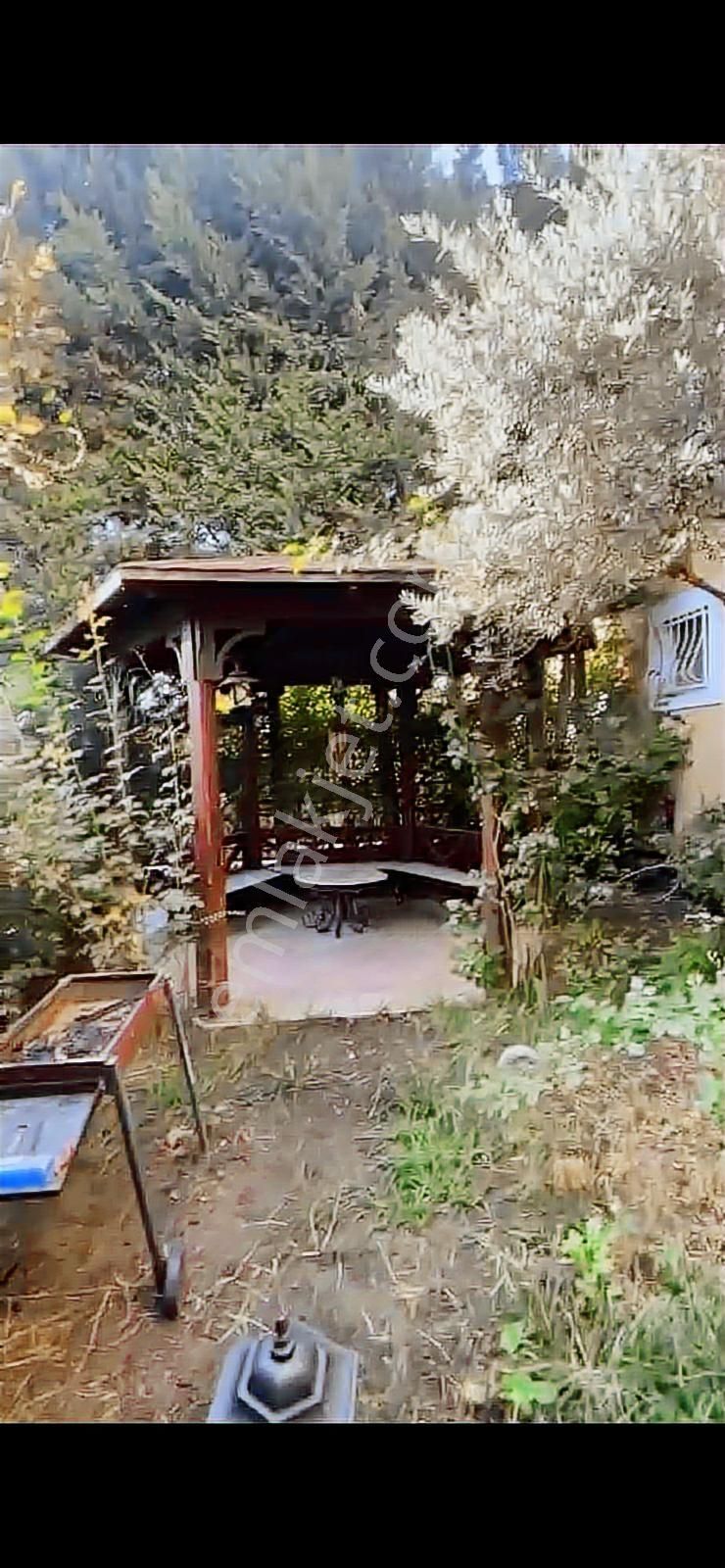 Bahçeşehir Gölet Manzaralı Villa Bahçeli Müstakil Yaşam Fırsatı - Görsel 14