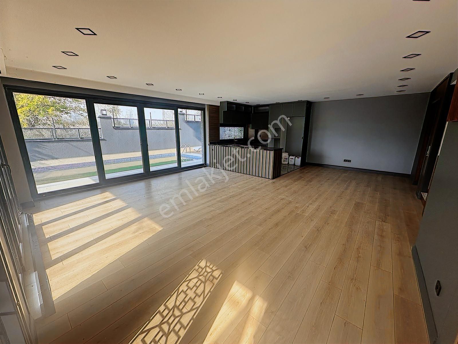 Beylikdüzü West Marina Deniz İstanbula Komşu Müstakil 5+2 Villa - Görsel 23