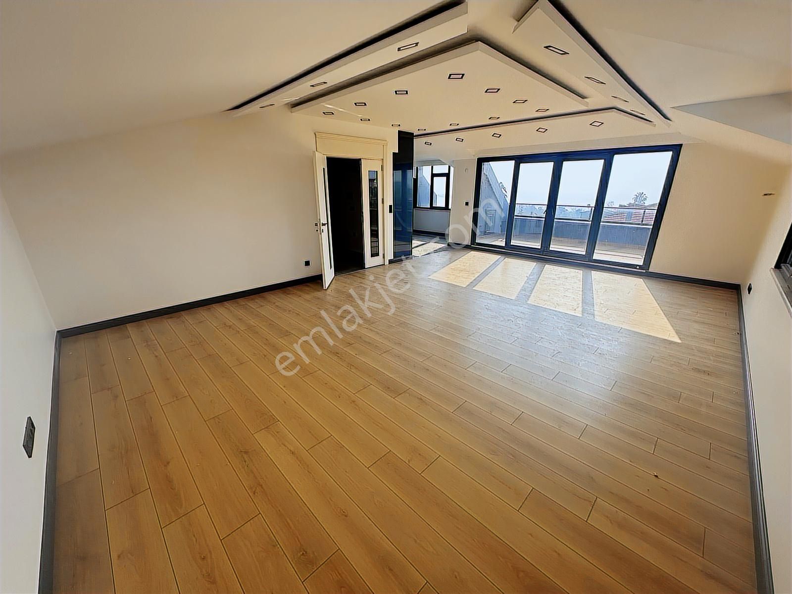 Beylikdüzü West Marina Deniz İstanbula Komşu Müstakil 5+2 Villa - Görsel 16