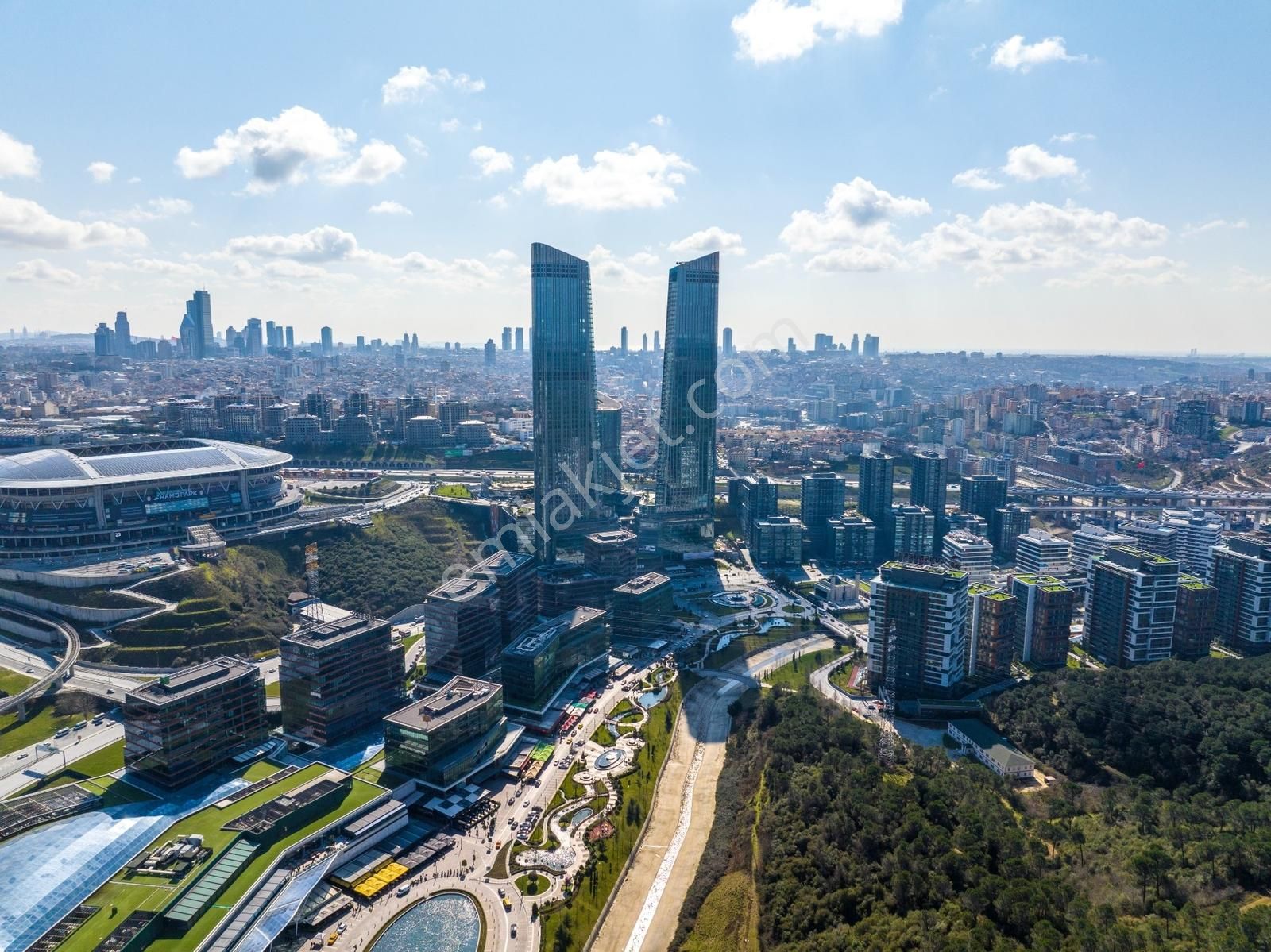 Skyland Istanbul 508m² Satılık Ofis Vatandaşlığa Uygun
