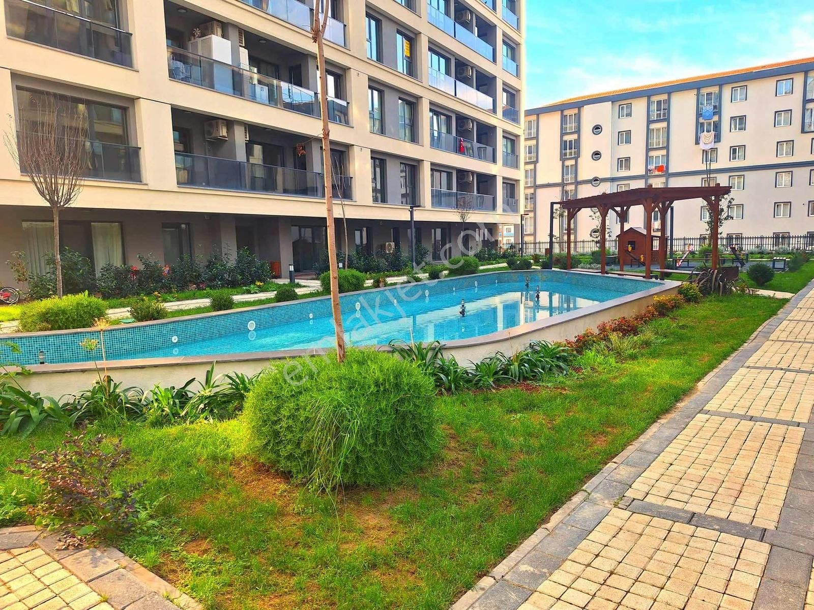 Eşyalı Kiralık Metrobüse Yakın Yeni Sitede Hazır 2+1 Sıfır Daire - Görsel 23