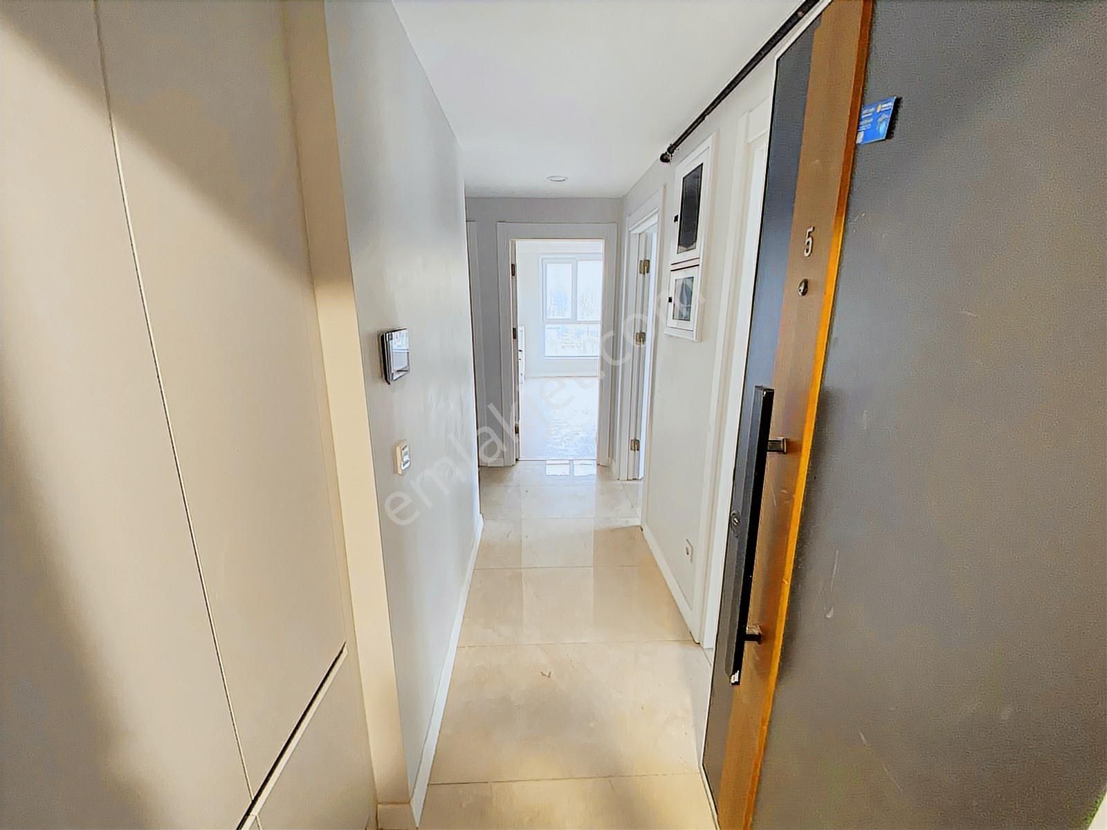 Beylikdüzü Sahile Yakın Kiptaş Kırlangıç Evler Fırsat Satılk 3+1 - Görsel 2