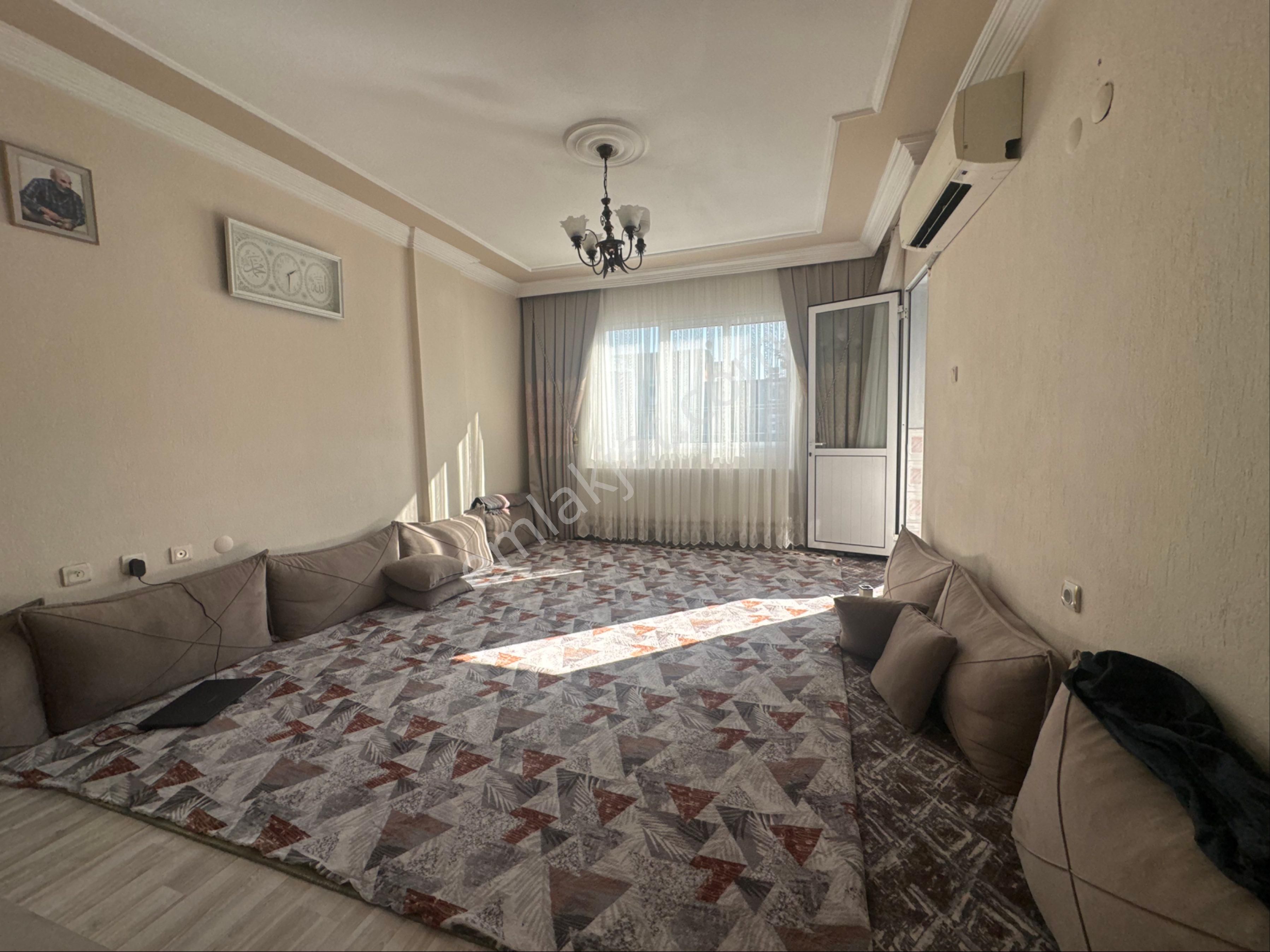 Buca Yeşilbağlar Mah.2+1 95 M2.arakat Satılık Daire Doğalgazlı