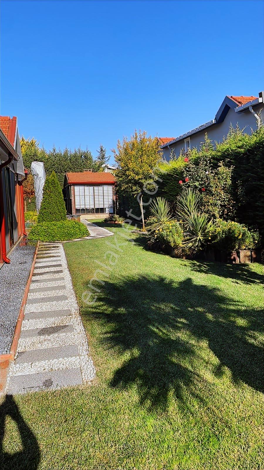 Çatalca Müstakil Villa Havuz Ve Bahçeli Eşyalı 2 Adet Villa - Görsel 24