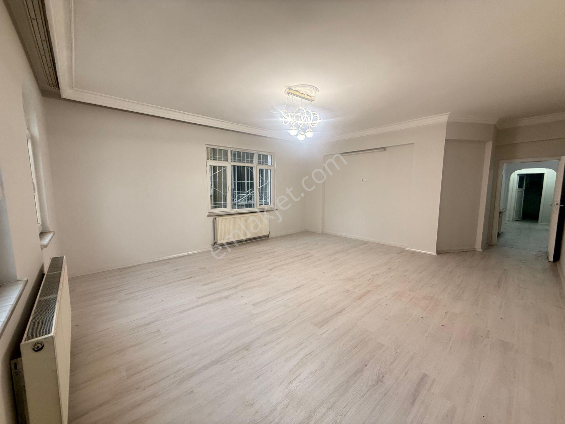 Sanat Sokağının En Güzel Konumunda 3+1 Acill Satılık - Görsel 20