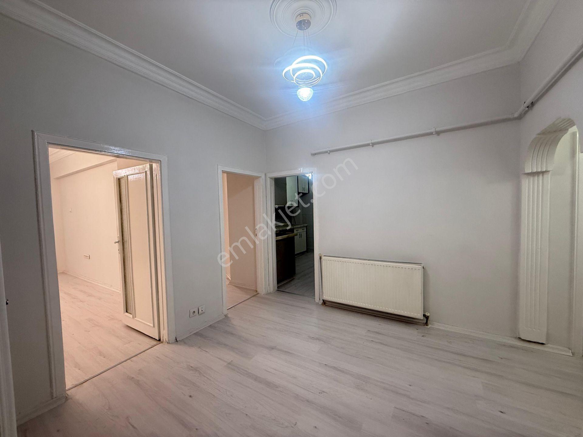 Sanat Sokağının En Güzel Konumunda 3+1 Acill Satılık - Görsel 23