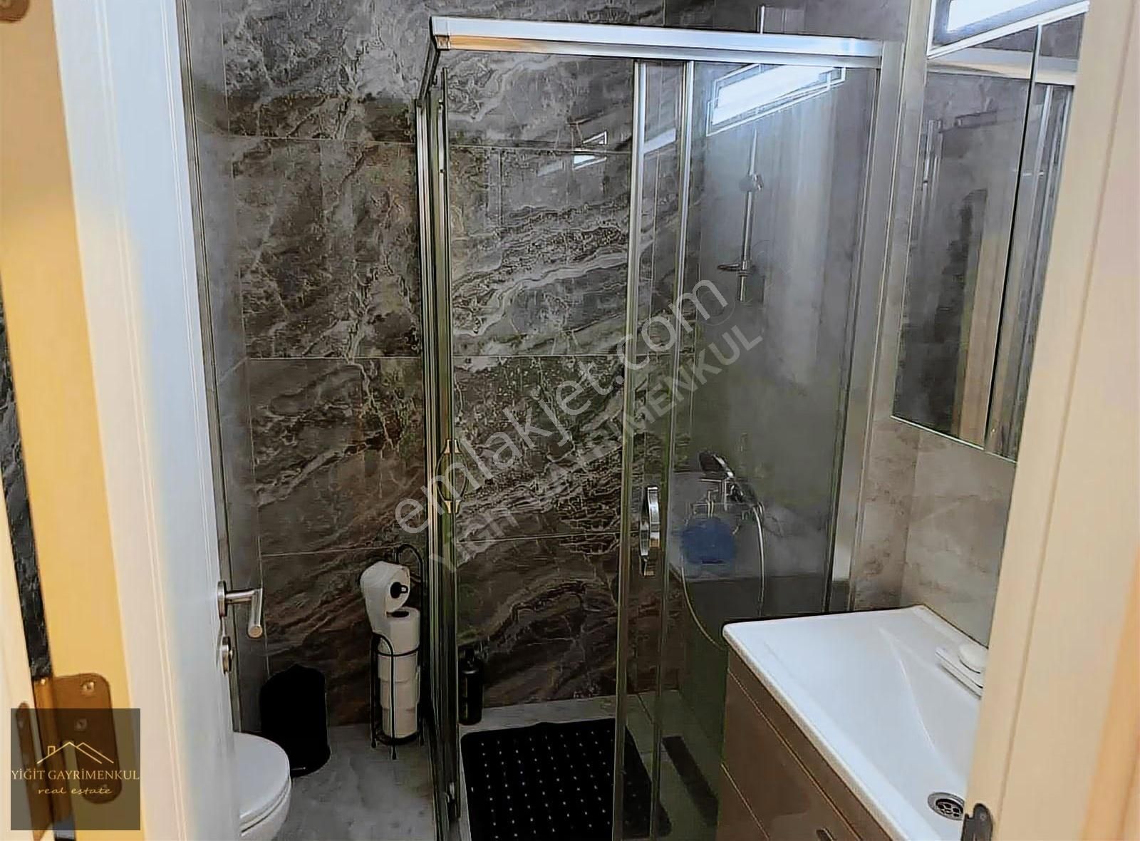 Bahçelievler Merkezi Konumda 5+2 Lüks Ferah Dubleks Daire - Görsel 15