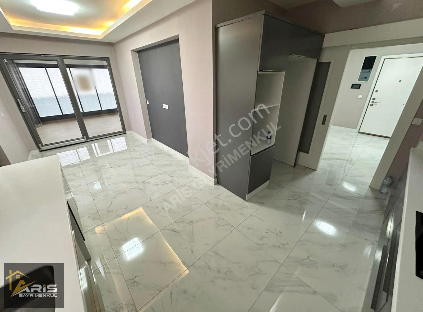 Aristen Bulvar Üstü Konut Gurmelerinin Tek Tercihi! Hiperlüx 4+1 - Görsel 4